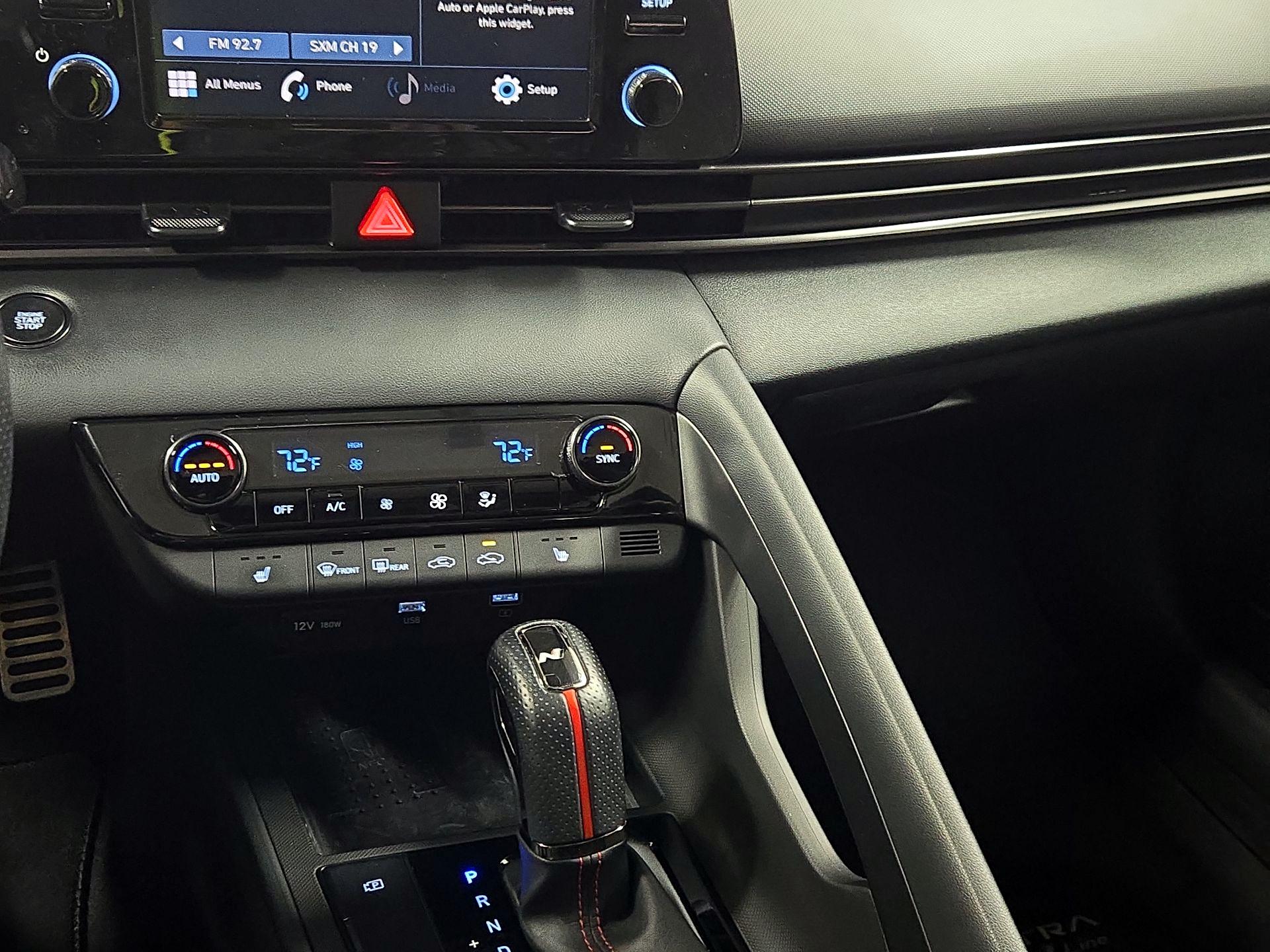 Thumbnail: 2022 Hyundai Elantra - 16