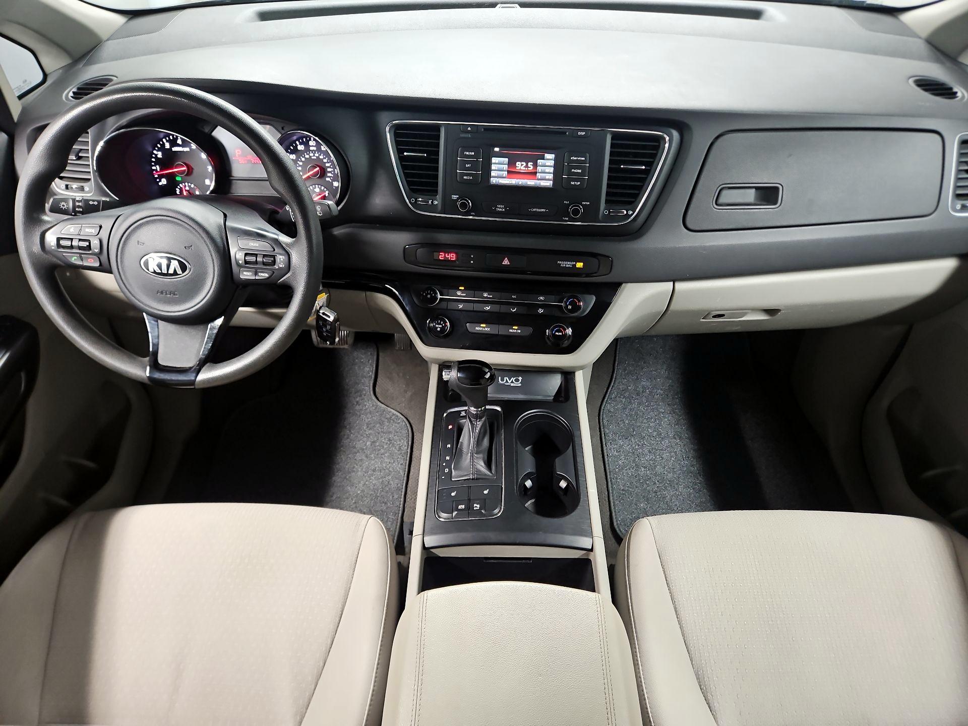 Thumbnail: 2016 Kia Sedona - 9