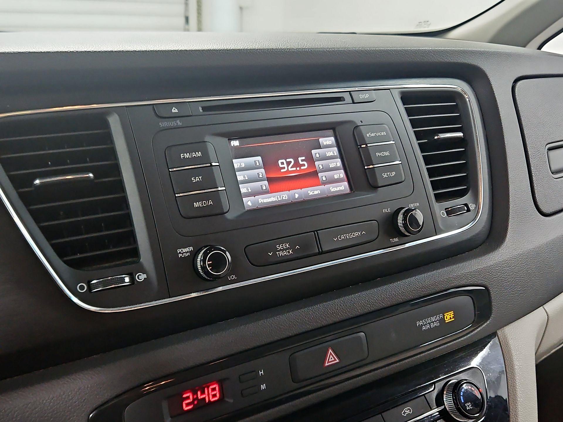 Thumbnail: 2016 Kia Sedona - 15