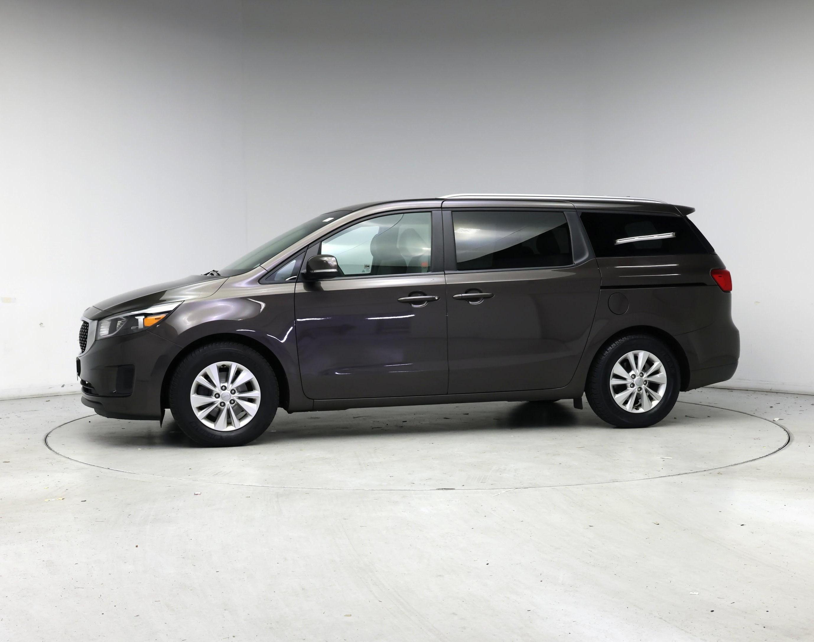 Thumbnail: 2016 Kia Sedona - 3