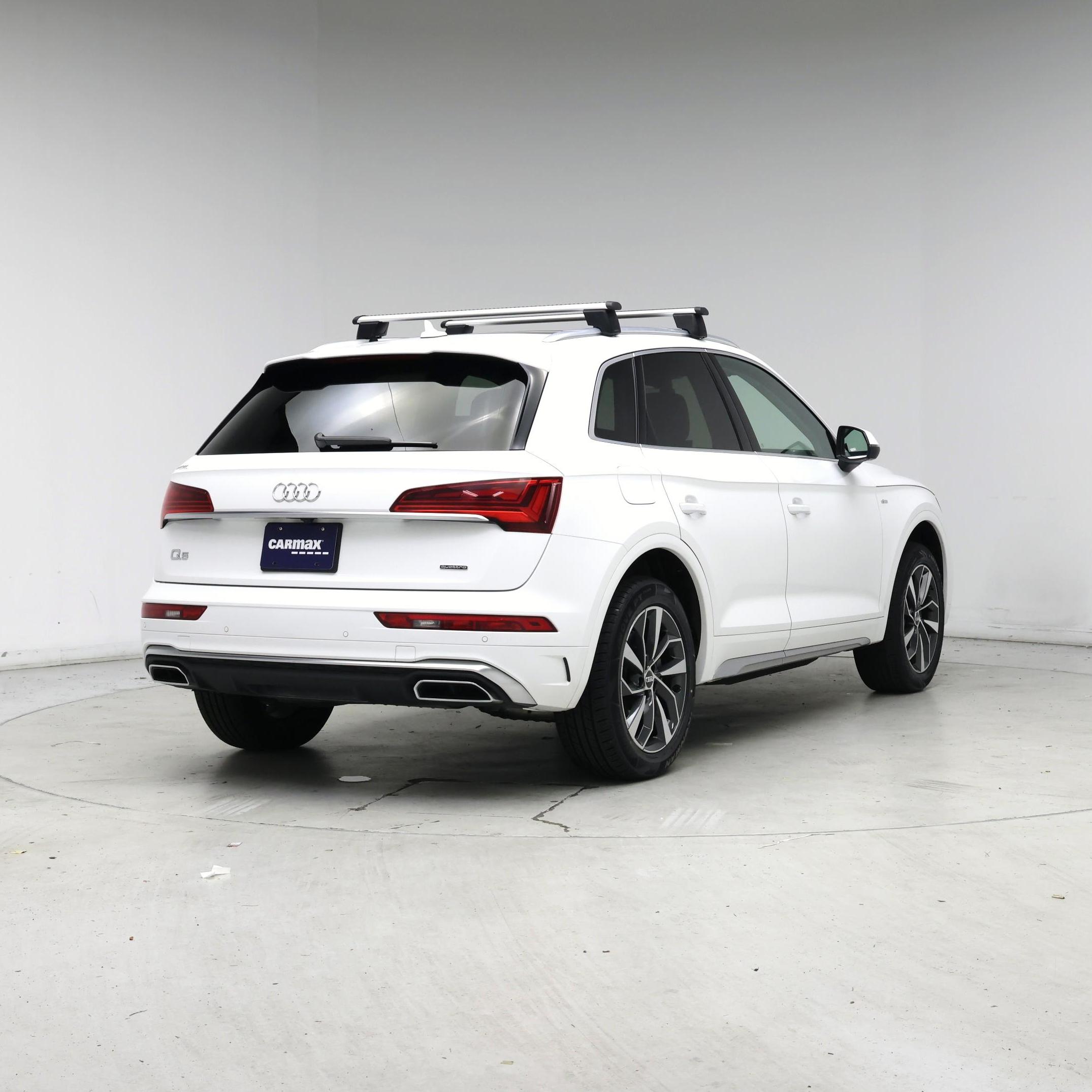 Thumbnail: 2023 Audi Q5 - 8