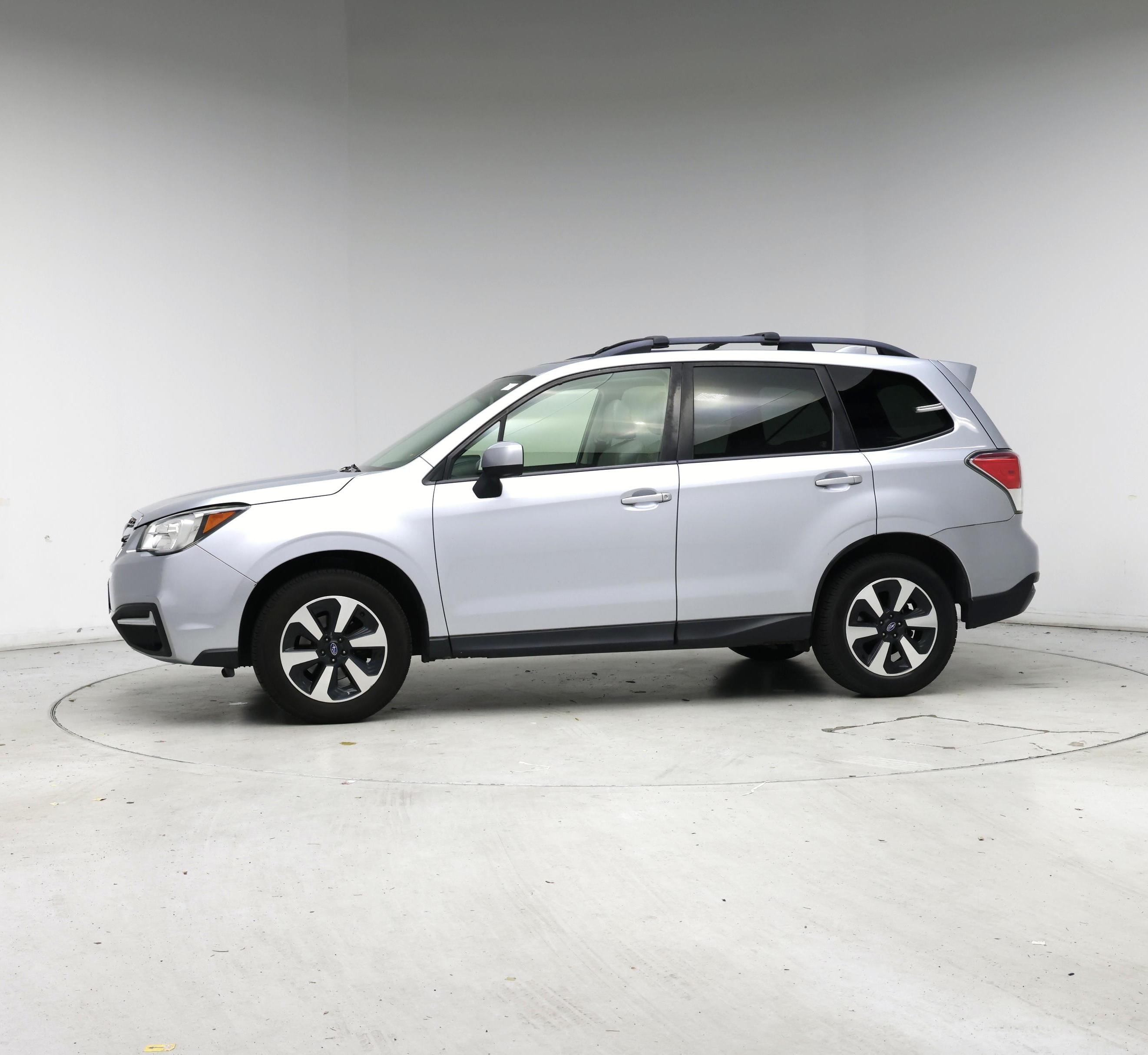 Thumbnail: 2017 Subaru Forester - 3