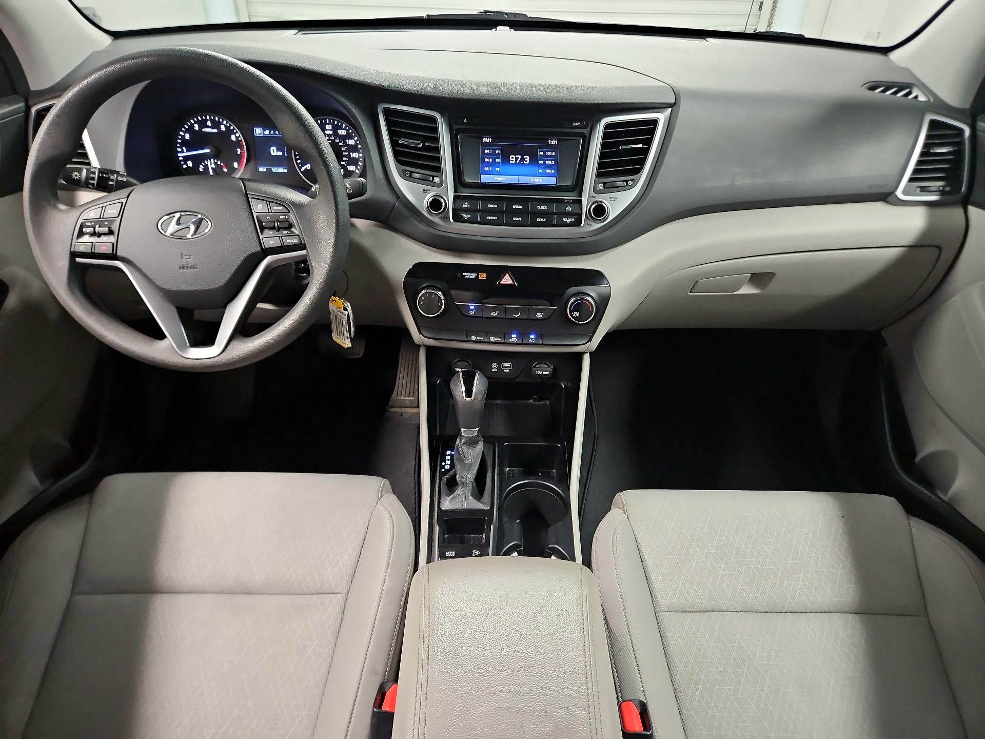 Thumbnail: 2016 Hyundai Tucson - 9