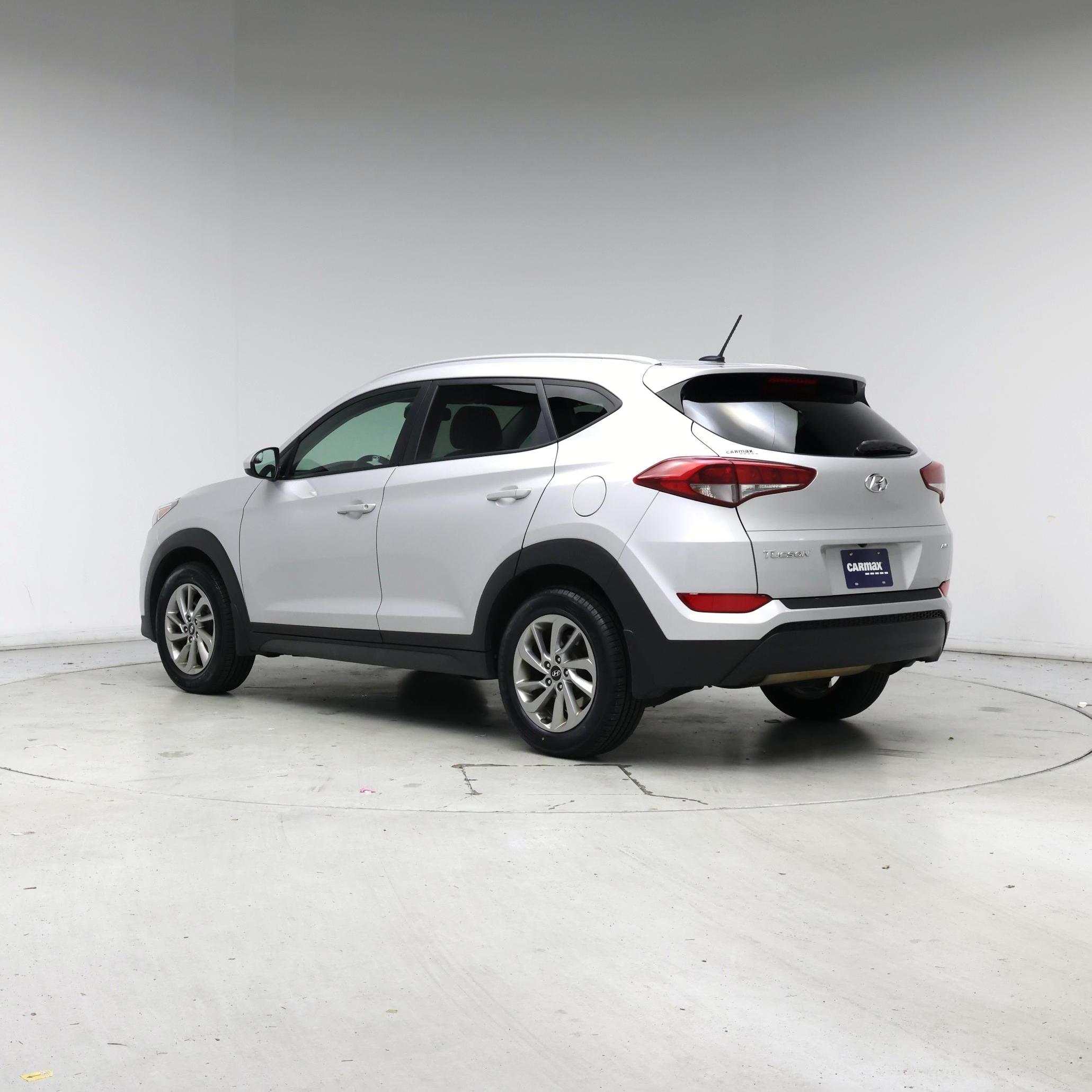 Thumbnail: 2016 Hyundai Tucson - 2