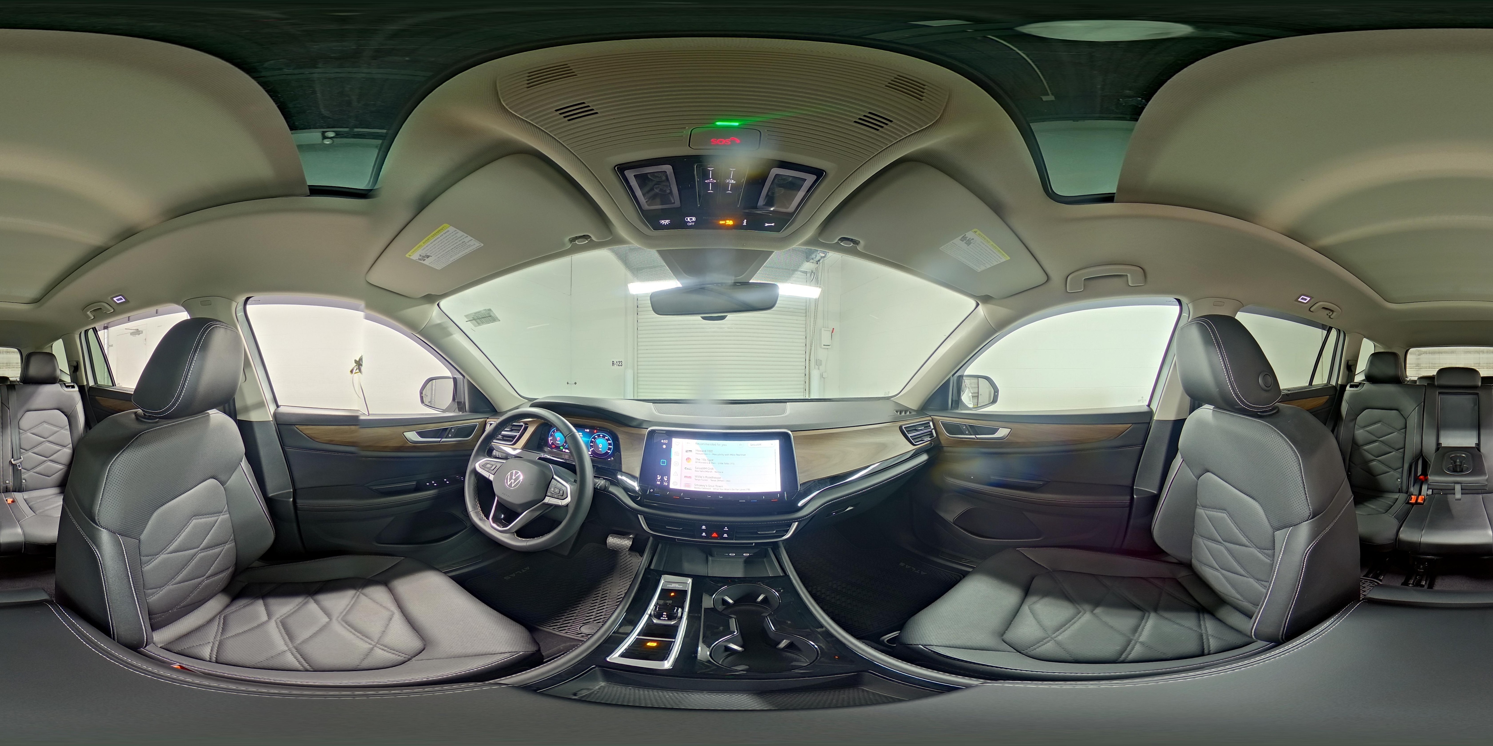 2024 Volkswagen Atlas SE w/Tech - Photo 27