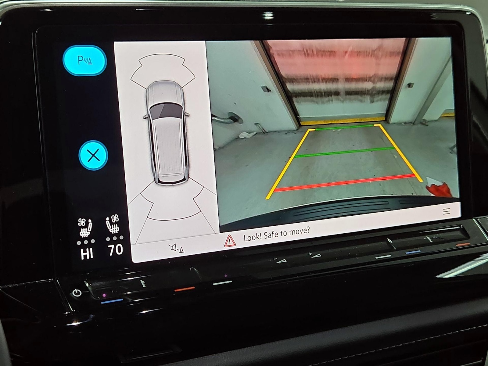 2024 Volkswagen Atlas SE w/Tech - Photo 15
