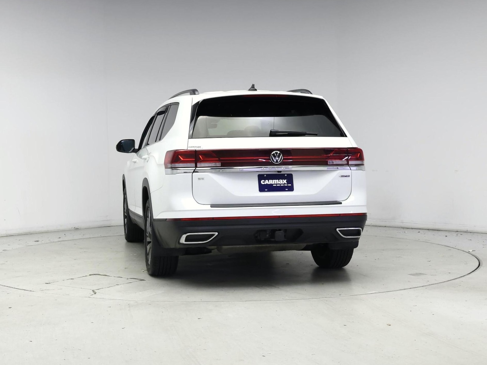 2024 Volkswagen Atlas SE w/Tech - Photo 7