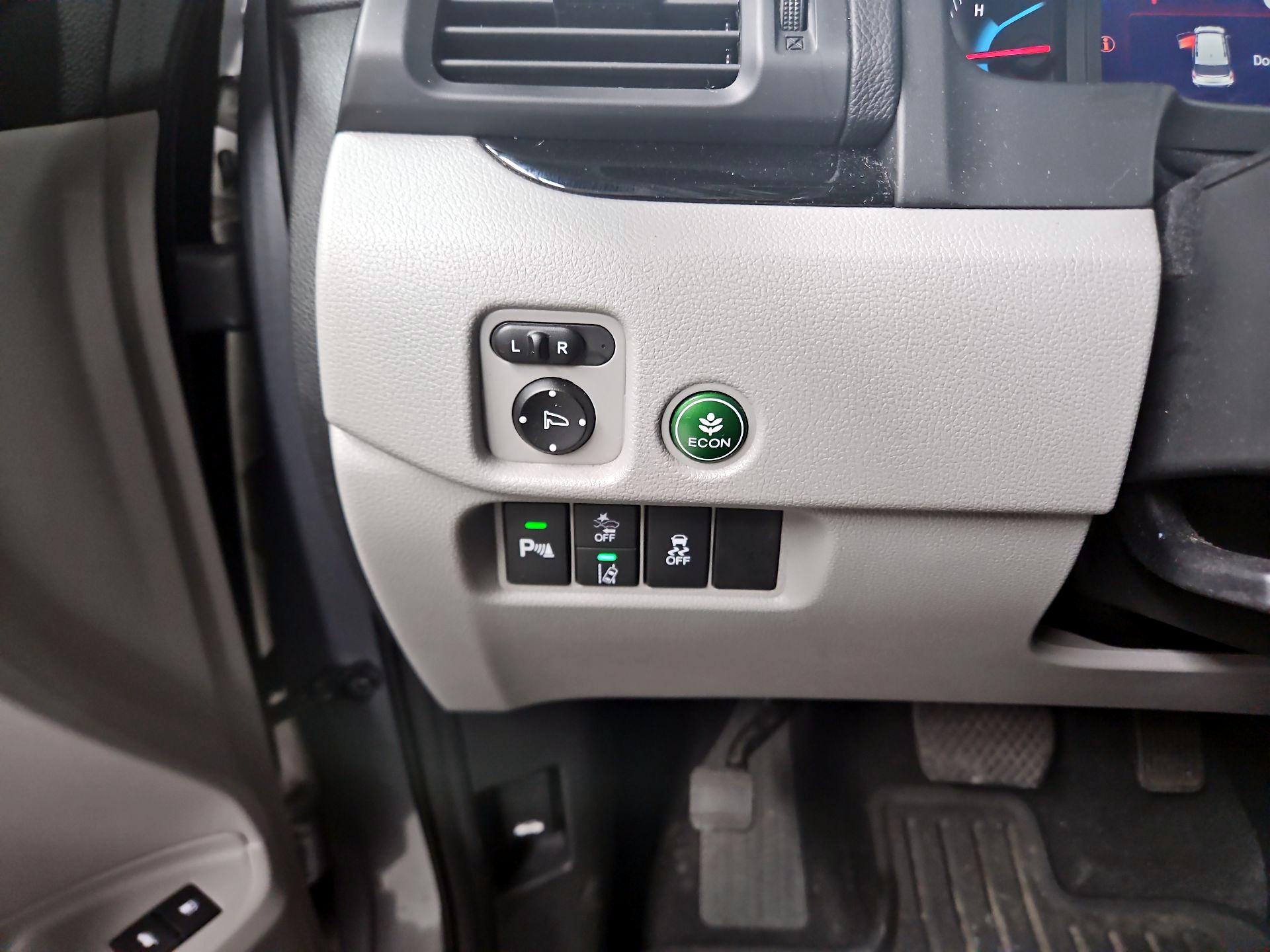 Thumbnail: 2019 Honda Pilot - 13