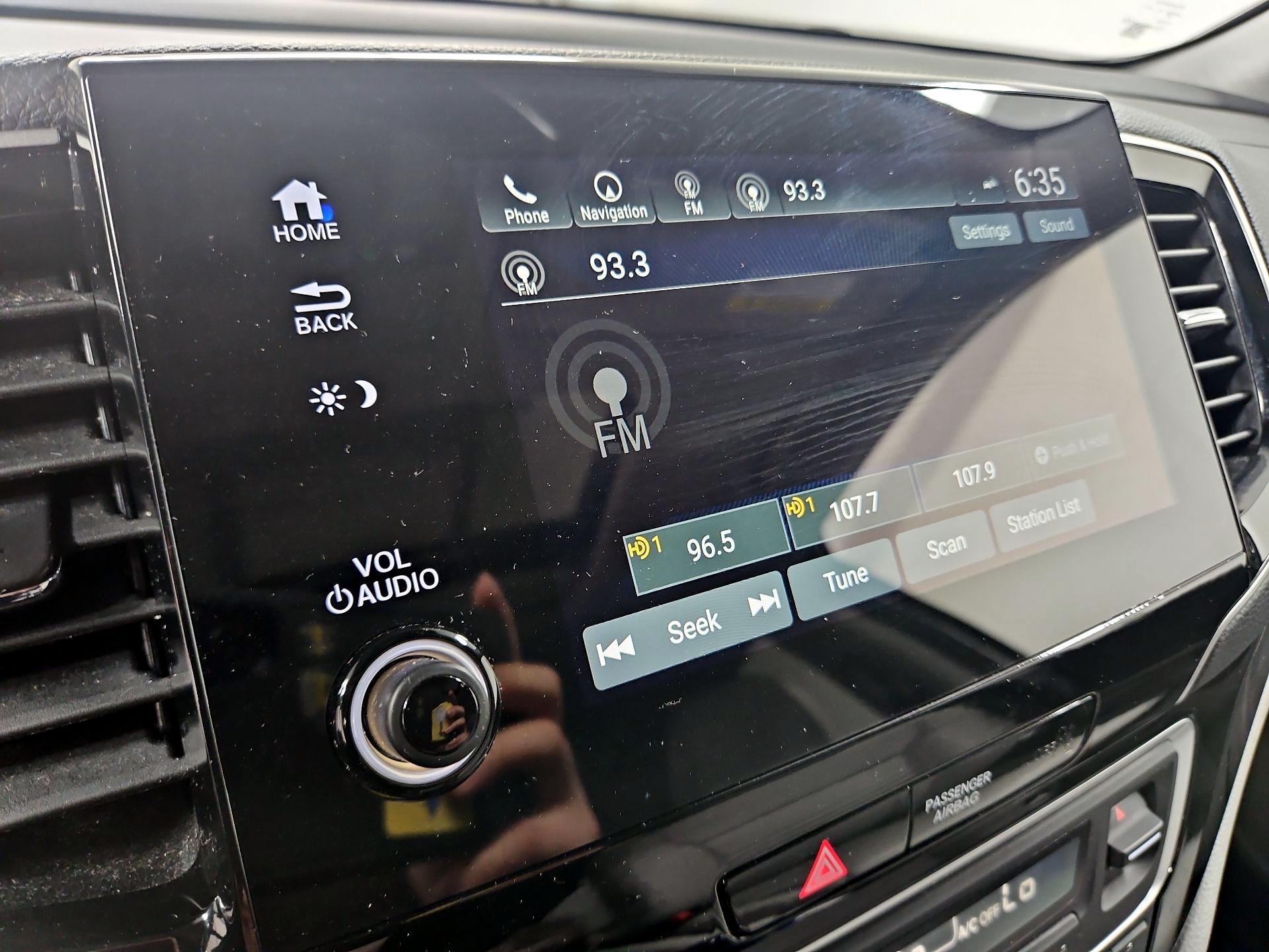 Thumbnail: 2019 Honda Pilot - 15