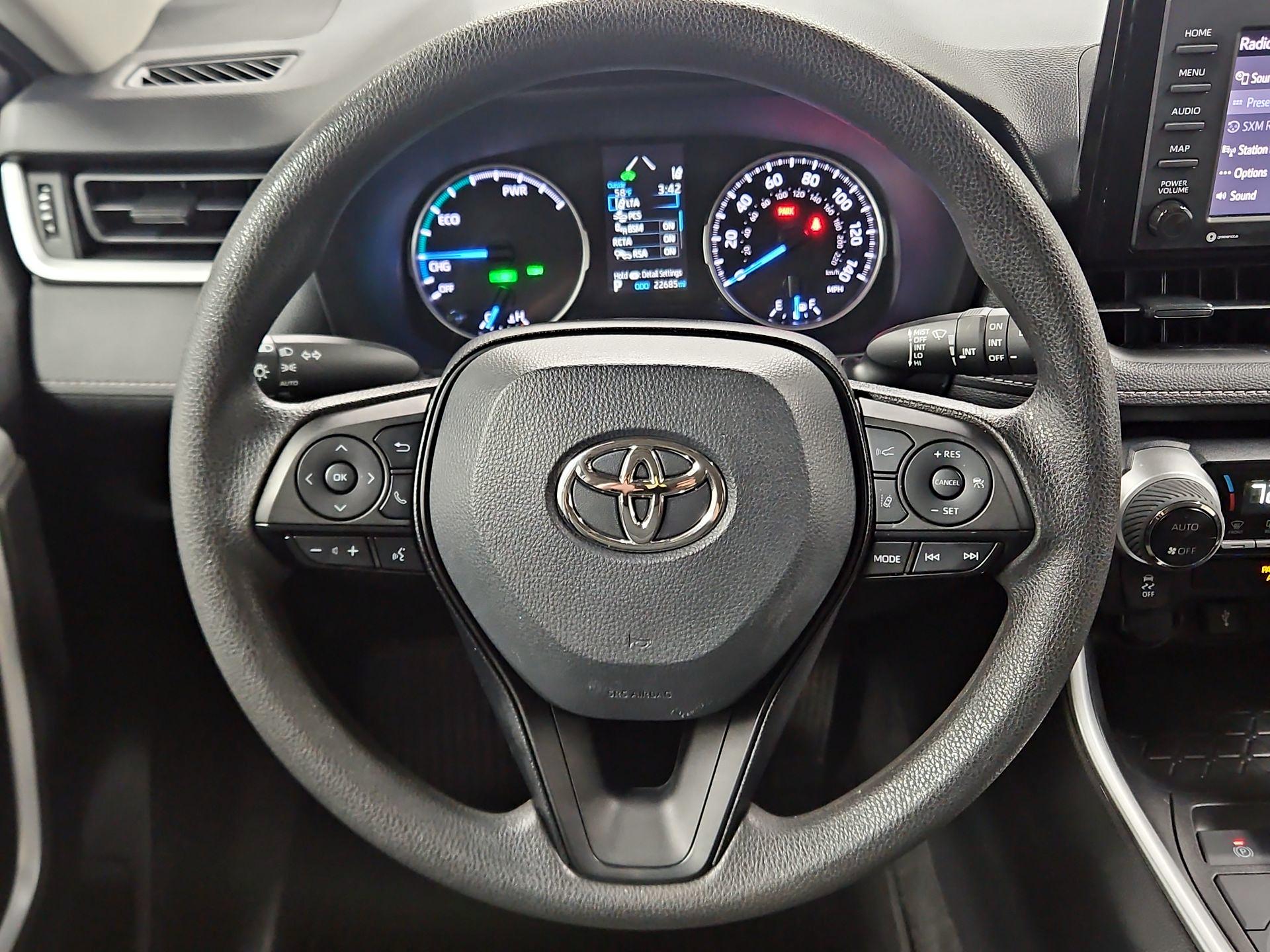 Thumbnail: 2022 Toyota RAV4 - 10