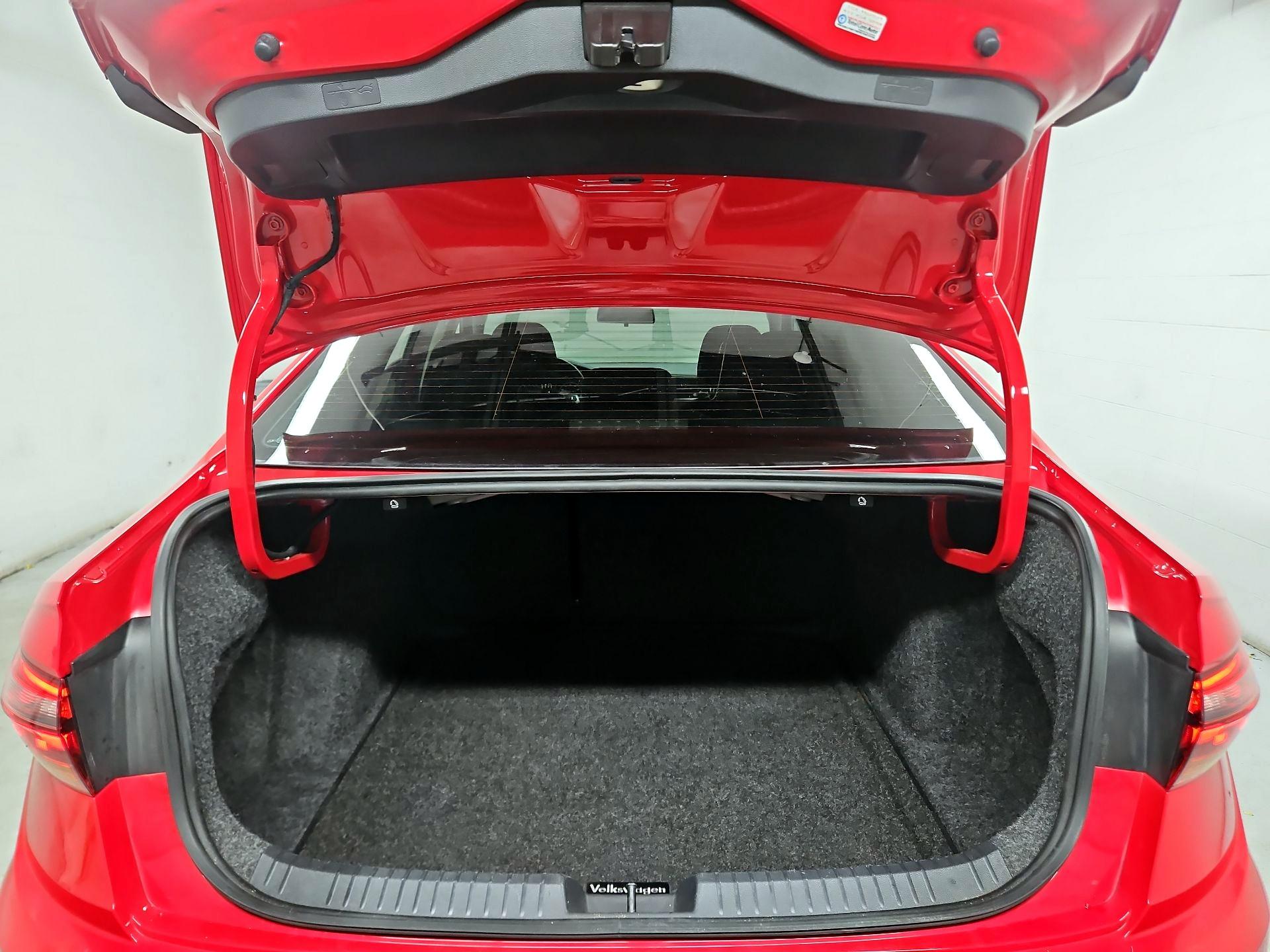 Thumbnail: 2019 Volkswagen Jetta - 20