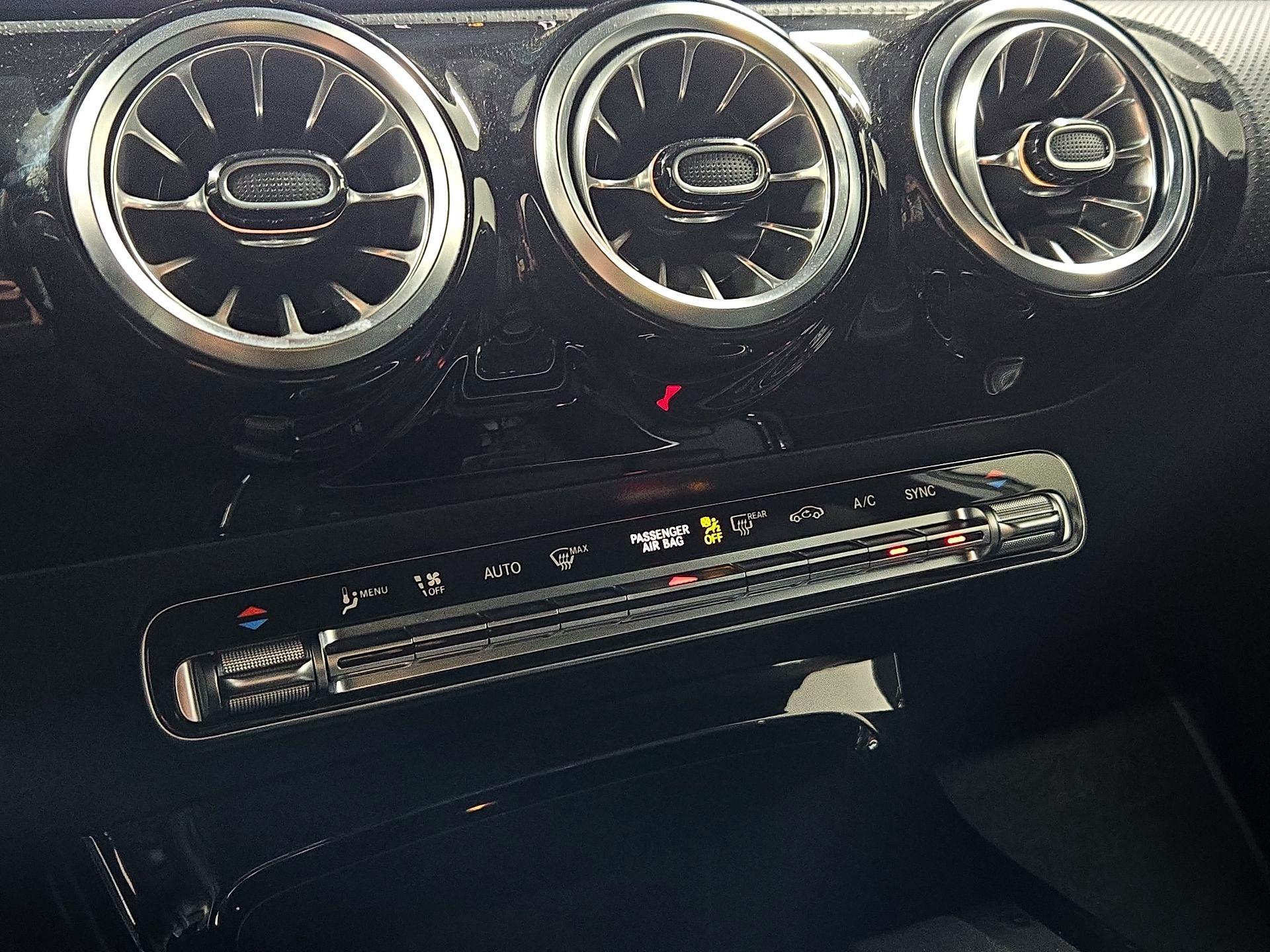 Thumbnail: 2022 Mercedes-Benz A-Class - 16