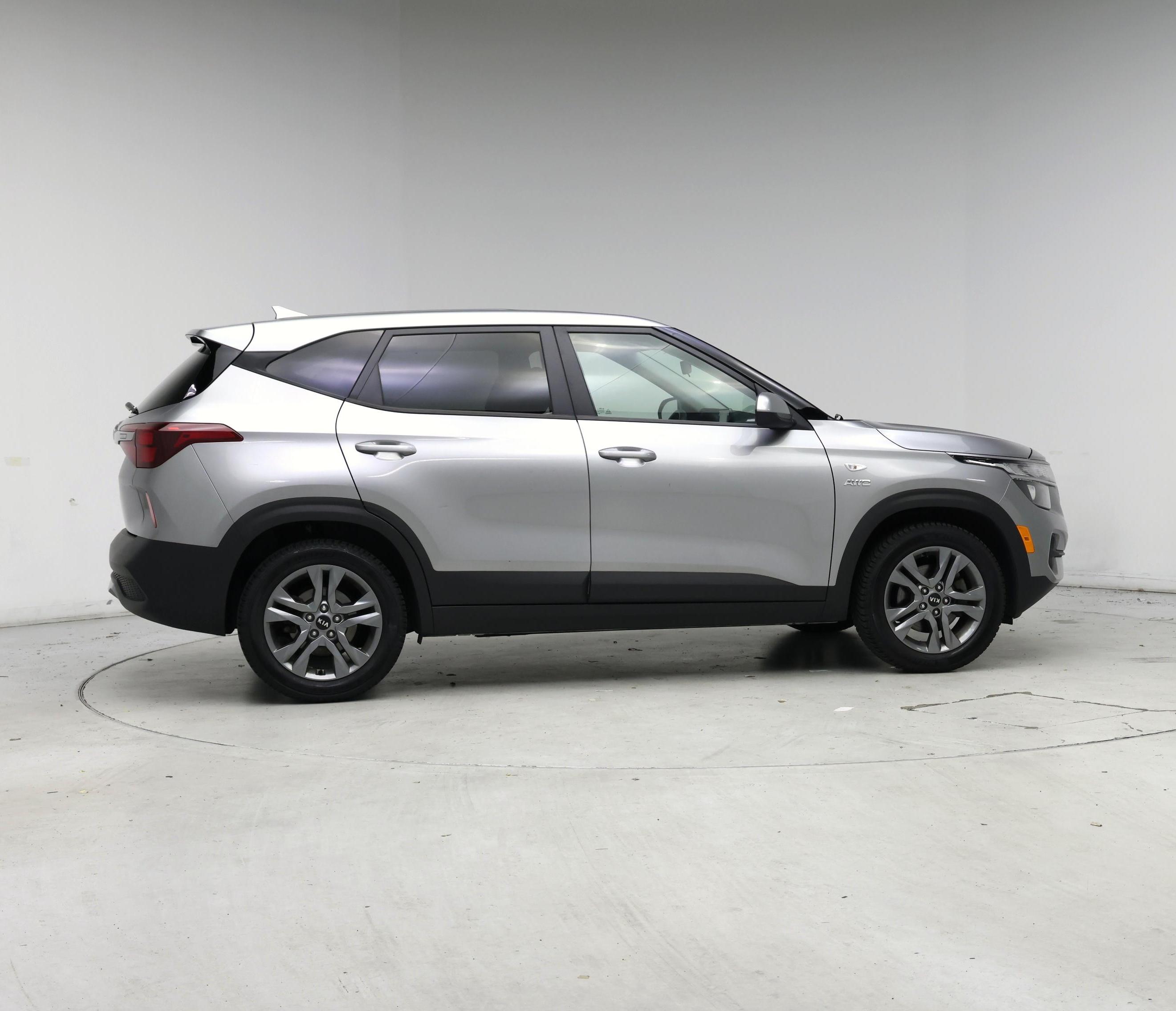 Thumbnail: 2021 Kia Seltos - 7