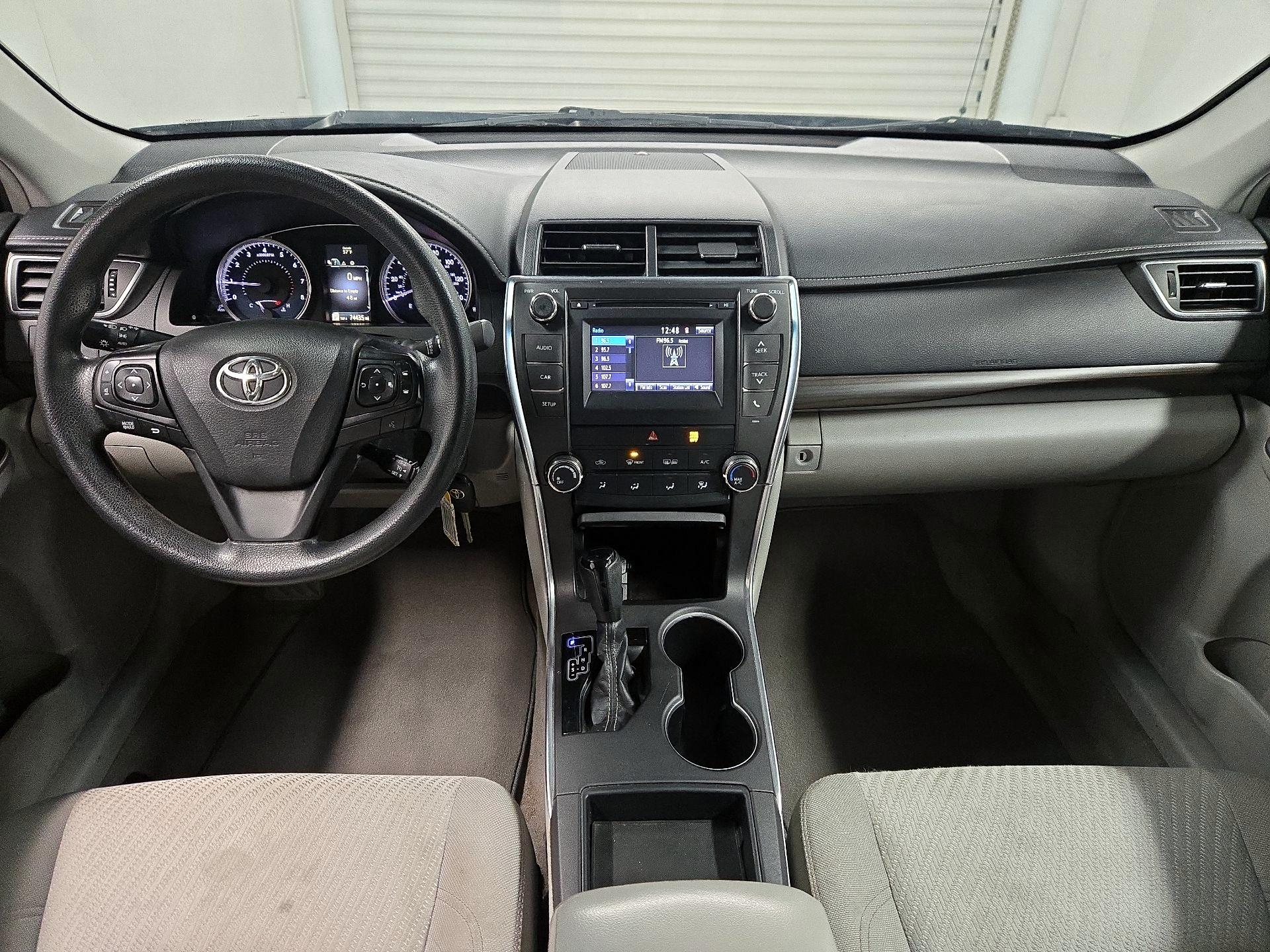 Thumbnail: 2016 Toyota Camry - 9