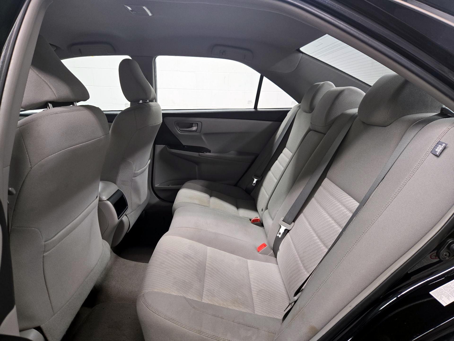 Thumbnail: 2016 Toyota Camry - 19