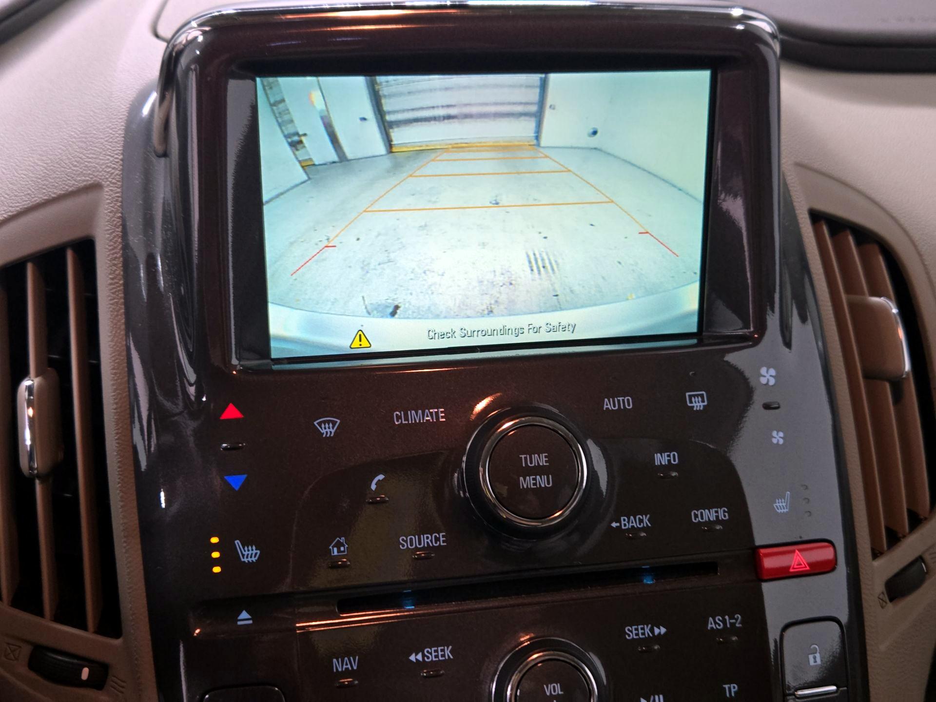 Thumbnail: 2015 Chevrolet Volt - 15