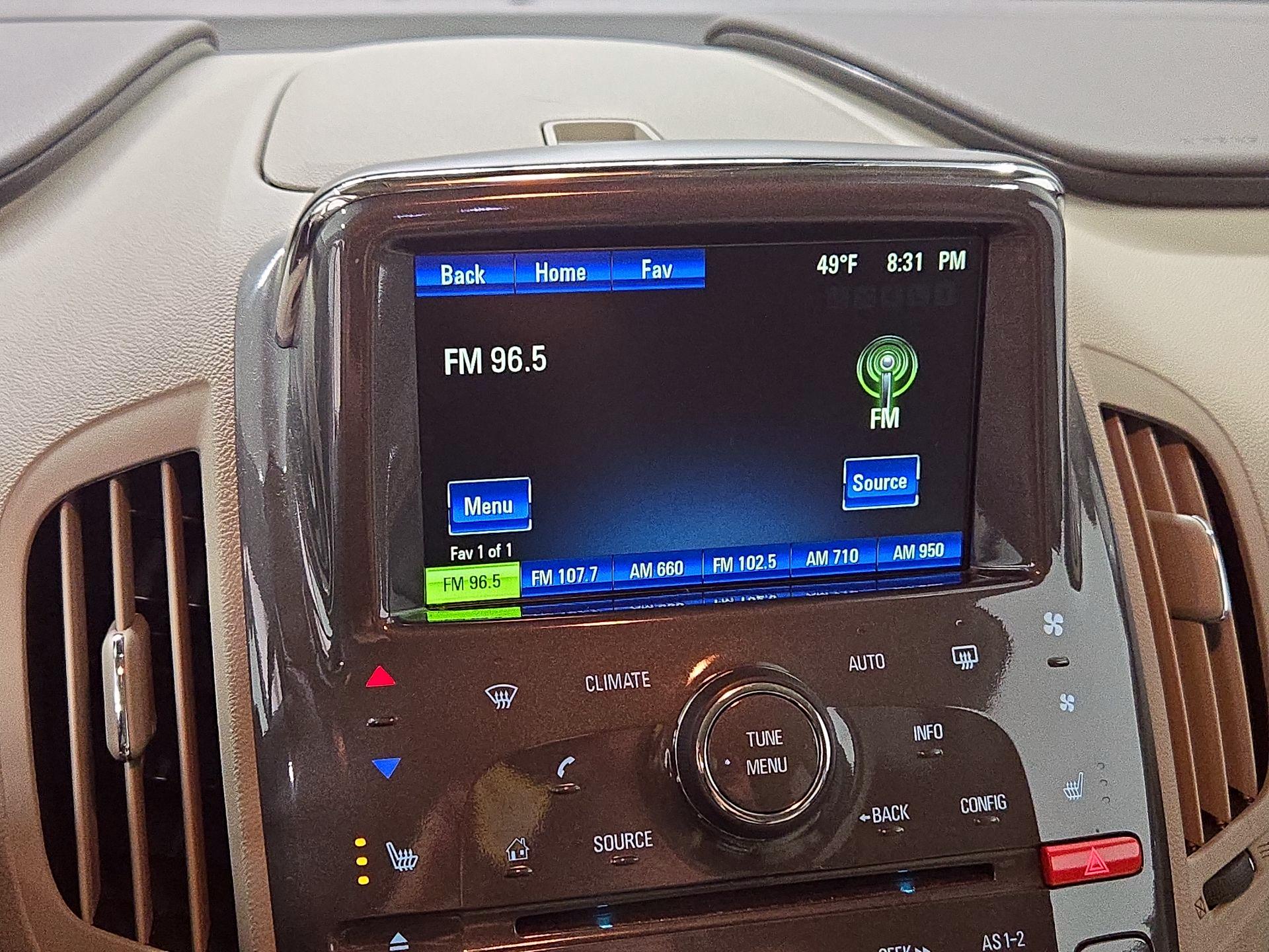 Thumbnail: 2015 Chevrolet Volt - 16