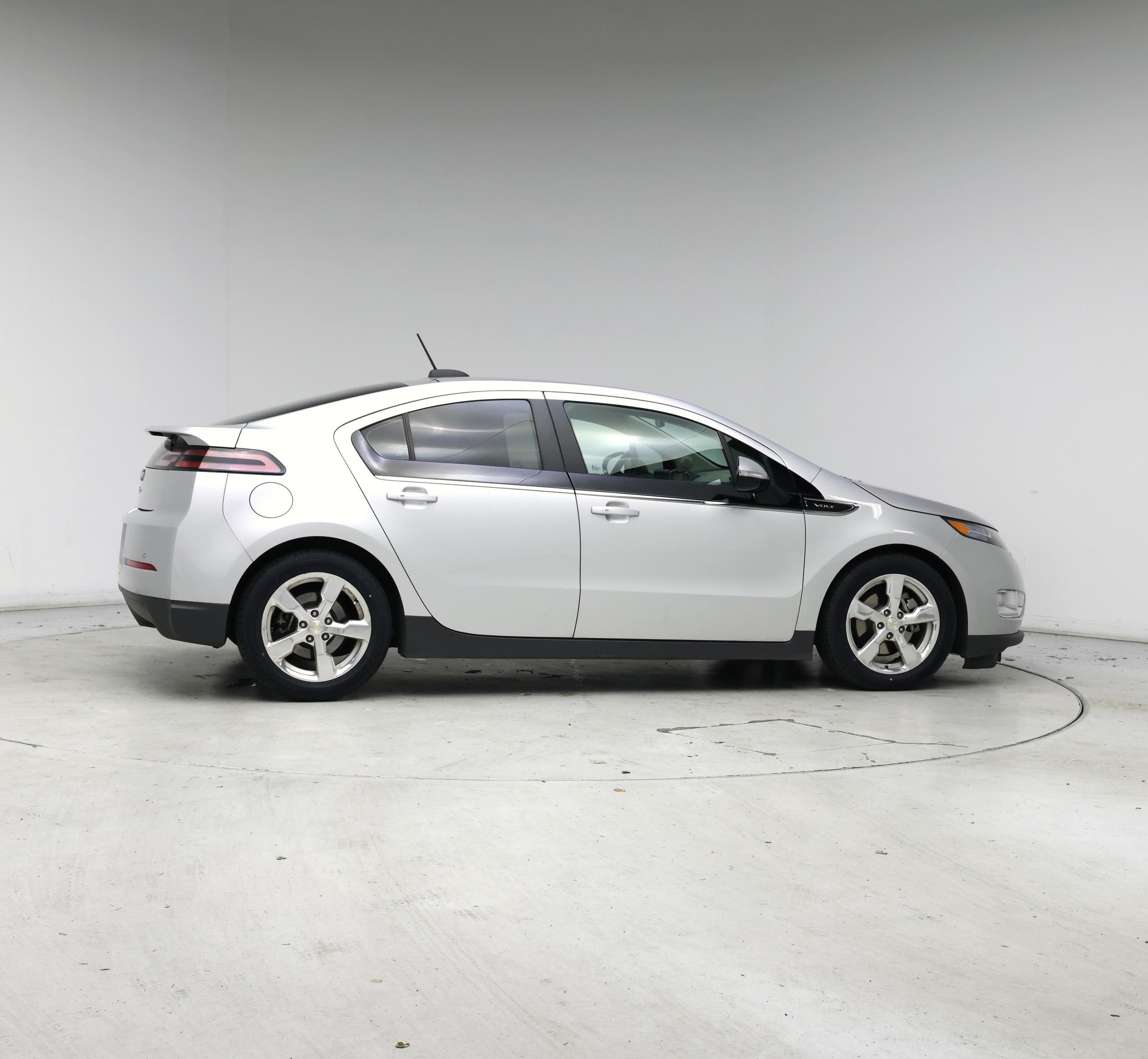 Thumbnail: 2015 Chevrolet Volt - 7
