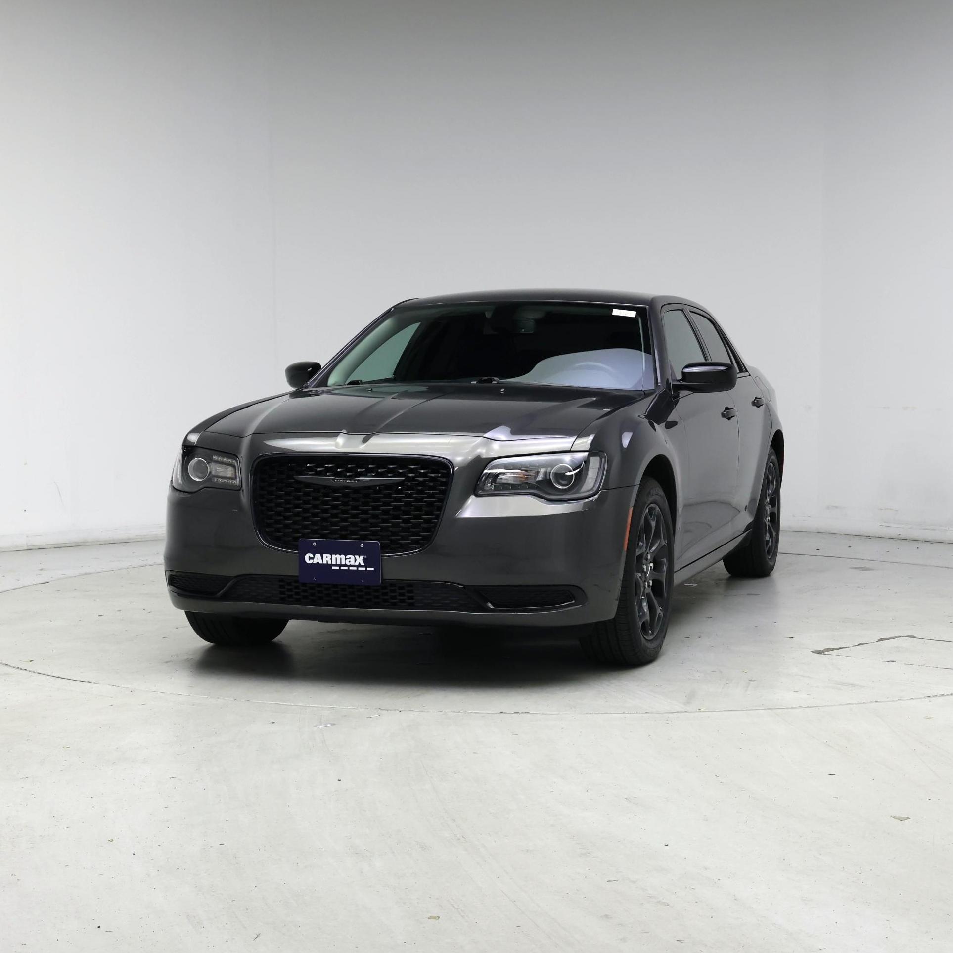 Thumbnail: 2021 Chrysler 300 - 4