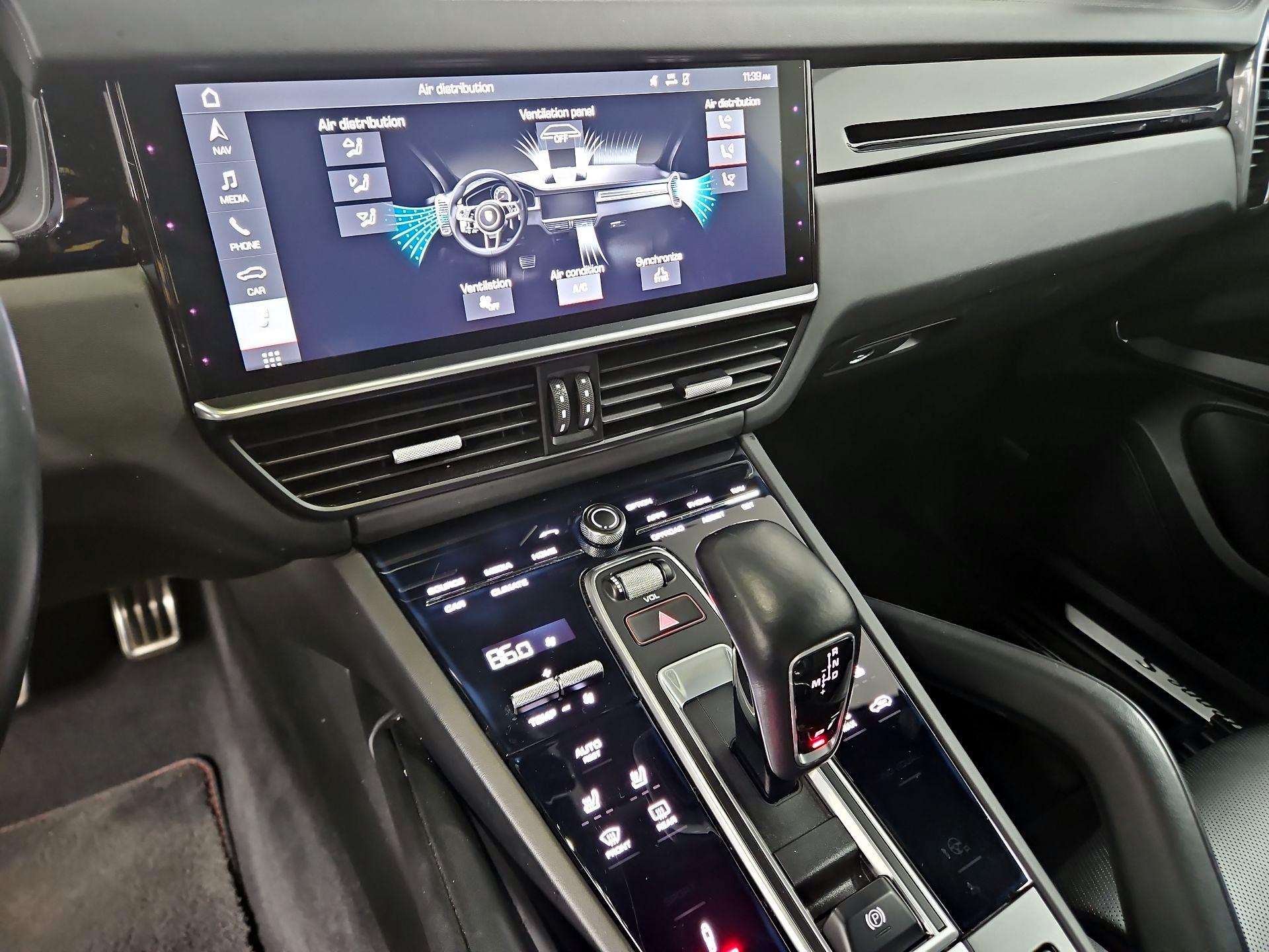 Thumbnail: 2019 Porsche Cayenne - 17