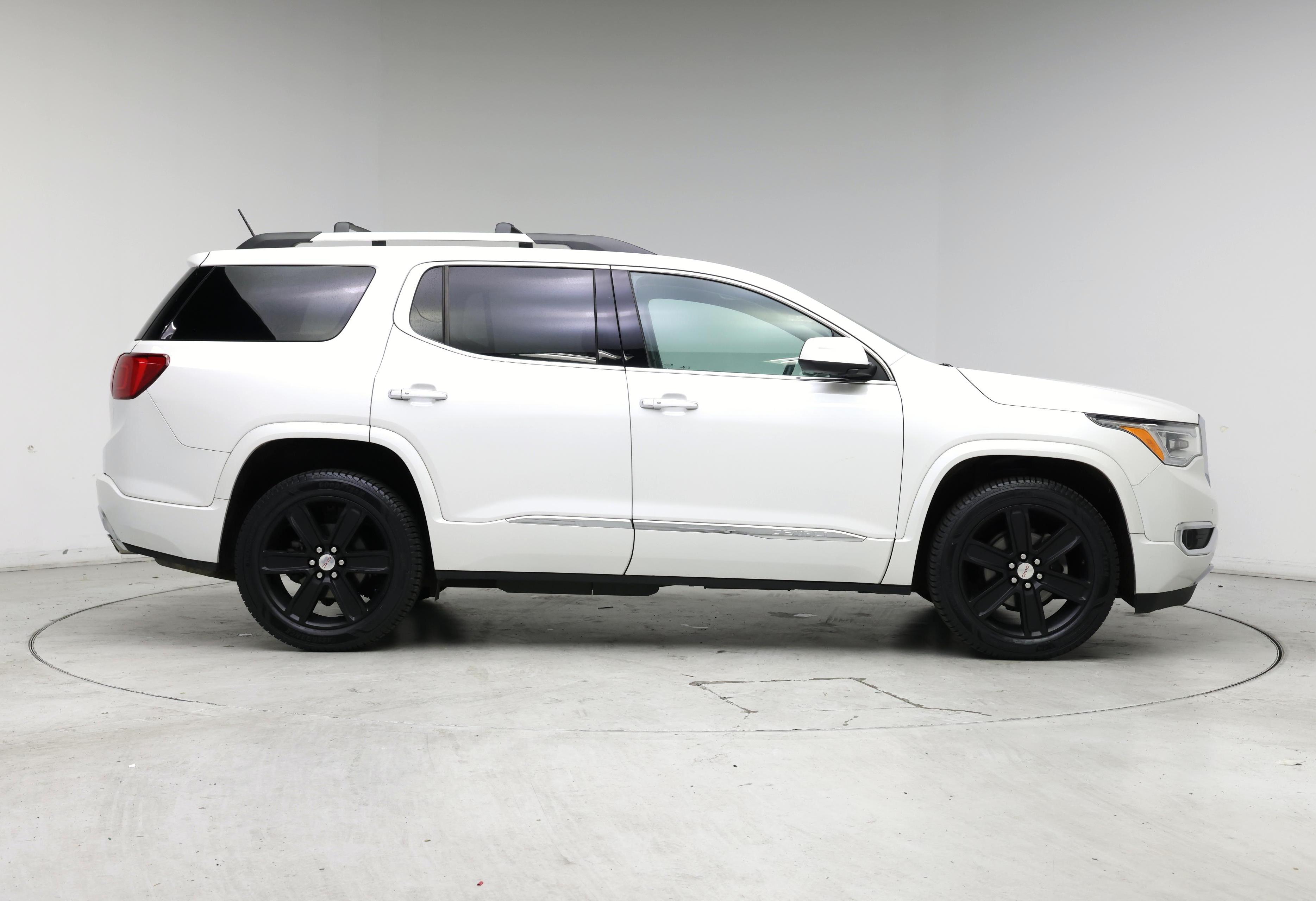 Thumbnail: 2017 GMC Acadia - 7