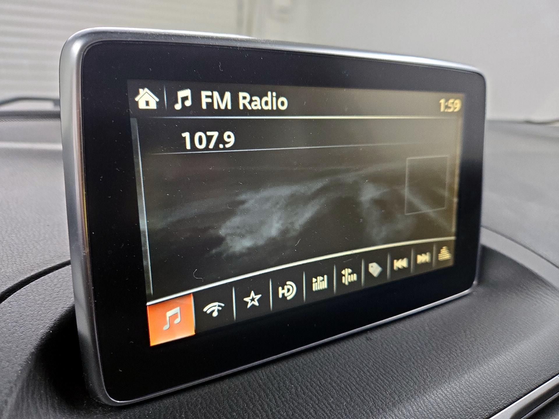 Thumbnail: 2015 Mazda Mazda3 - 15