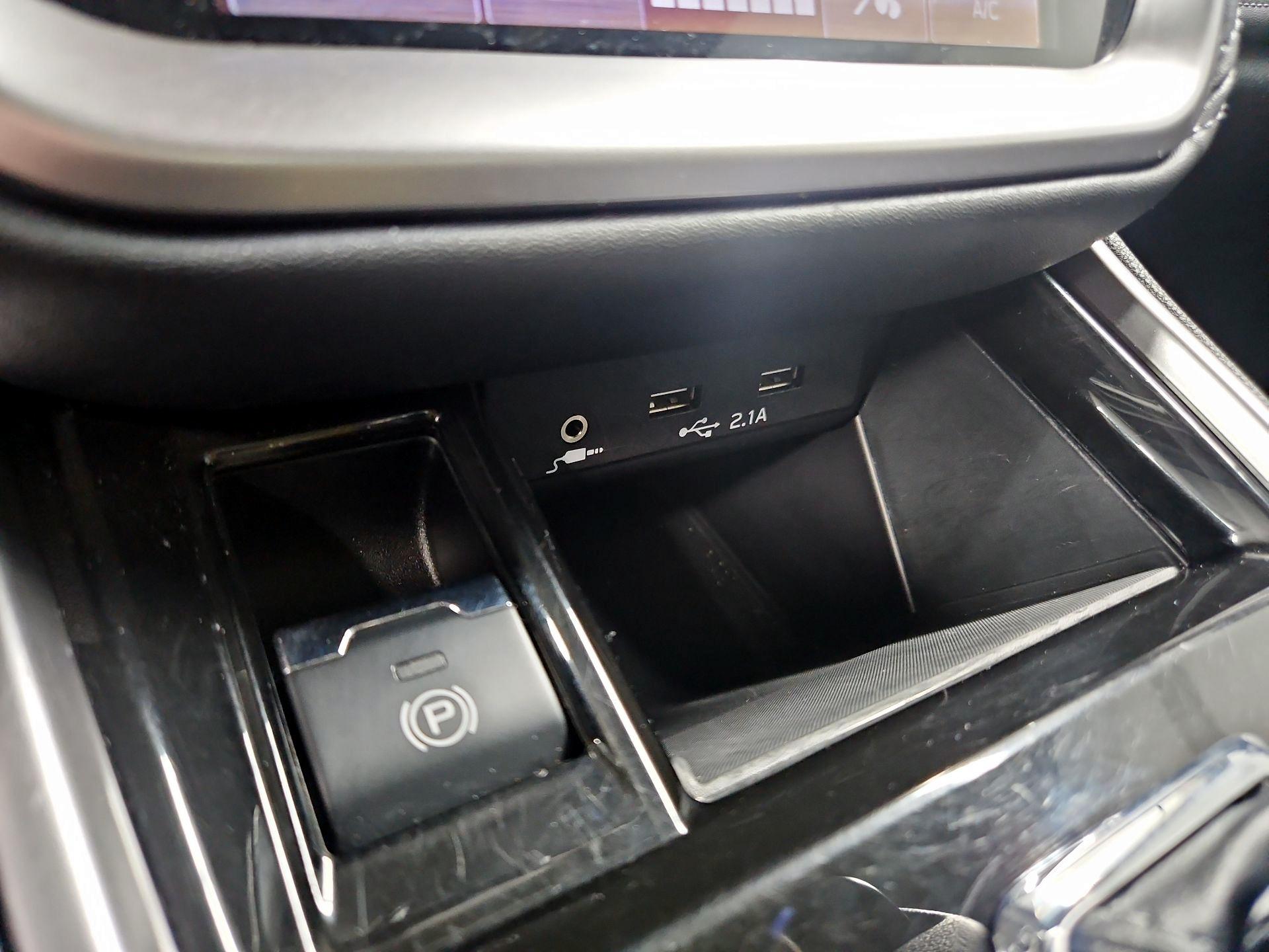 Thumbnail: 2021 Subaru Outback - 18