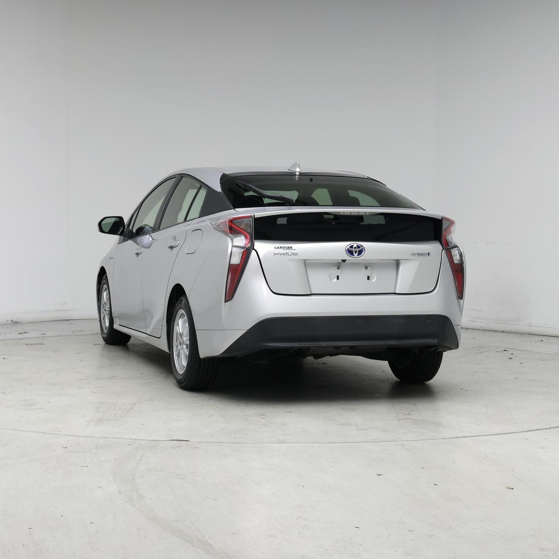 Thumbnail: 2017 Toyota Prius - 6