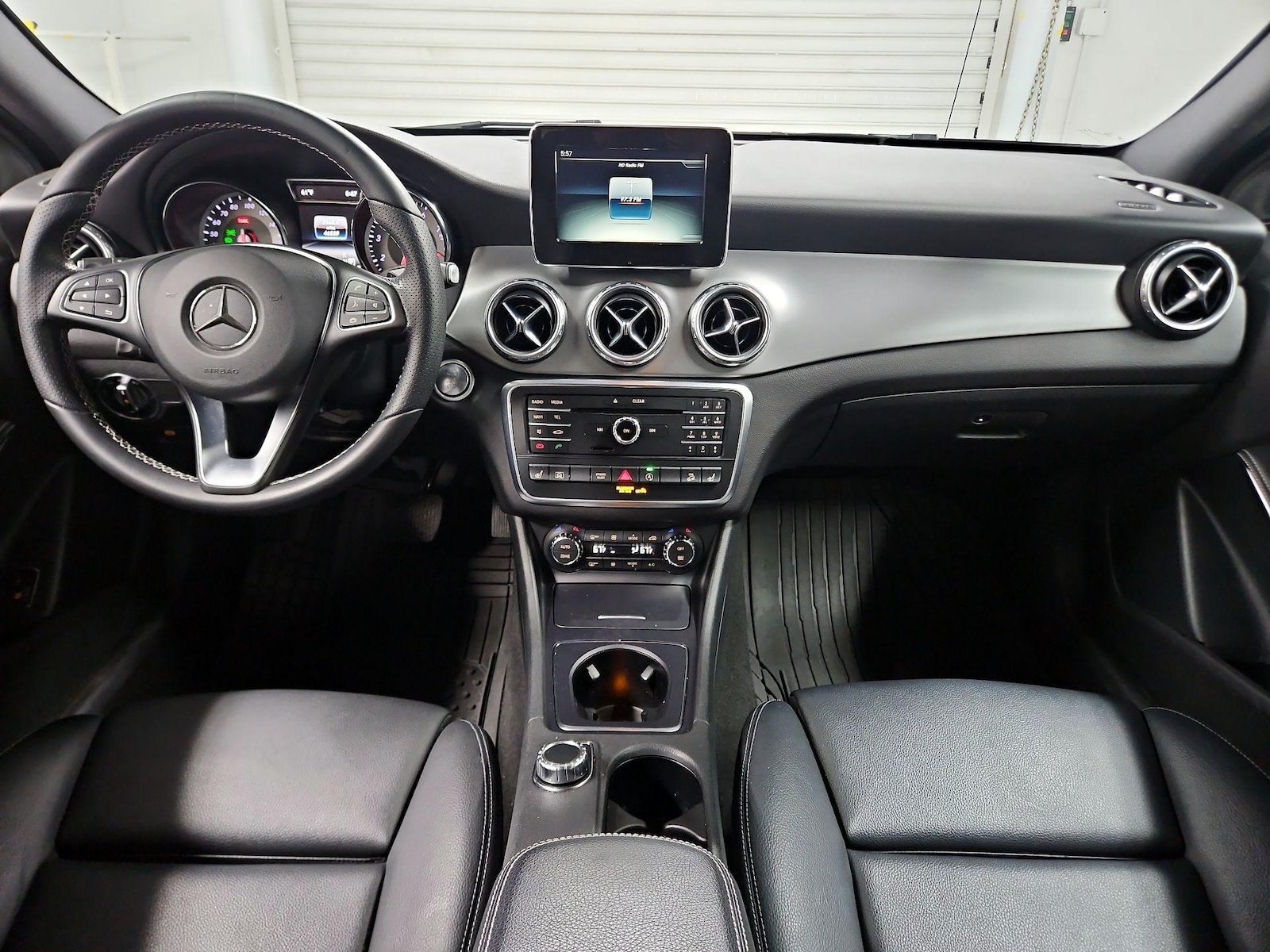 2016 Mercedes-Benz GLA-Class GLA250 - Photo 10