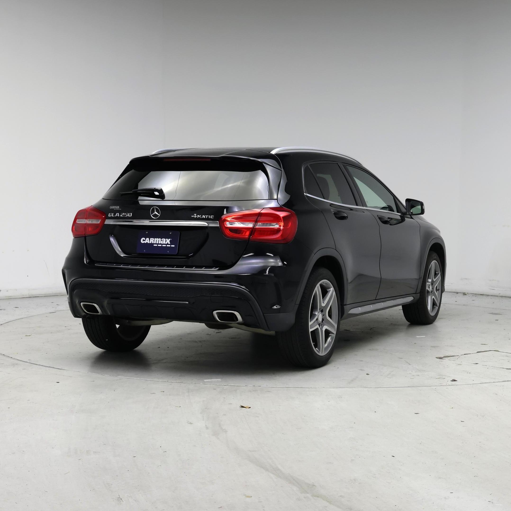 Thumbnail: 2016 Mercedes-Benz GLA - 8