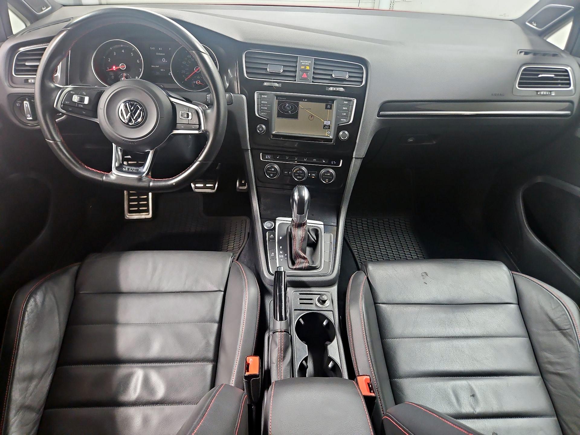 Thumbnail: 2016 Volkswagen Golf - 9