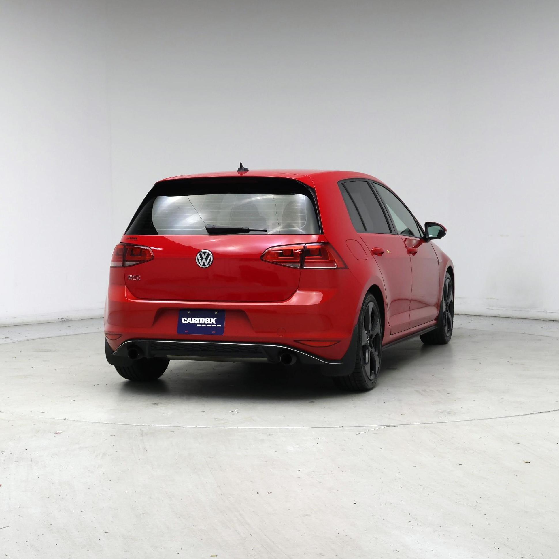 Thumbnail: 2016 Volkswagen Golf - 8