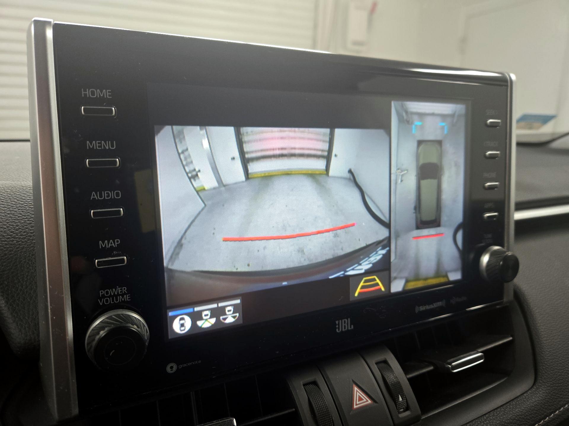 Thumbnail: 2022 Toyota RAV4 - 15