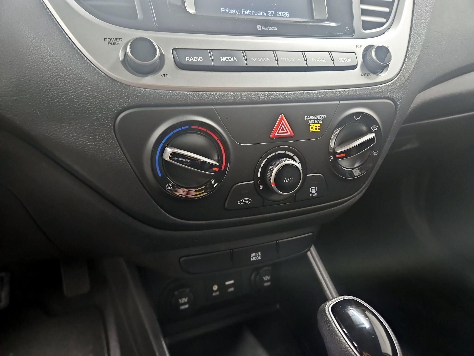 Thumbnail: 2022 Hyundai Accent - 16