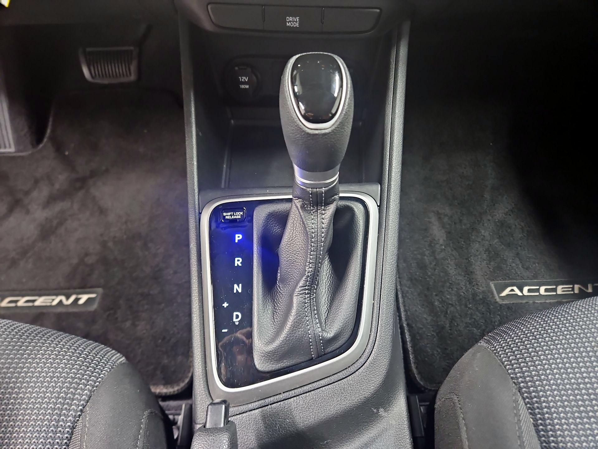 Thumbnail: 2022 Hyundai Accent - 17