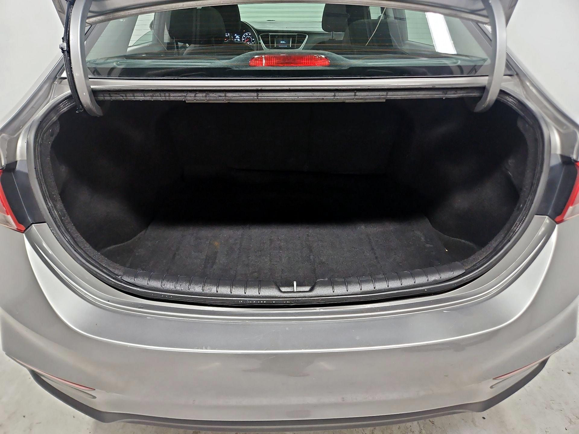 Thumbnail: 2022 Hyundai Accent - 20