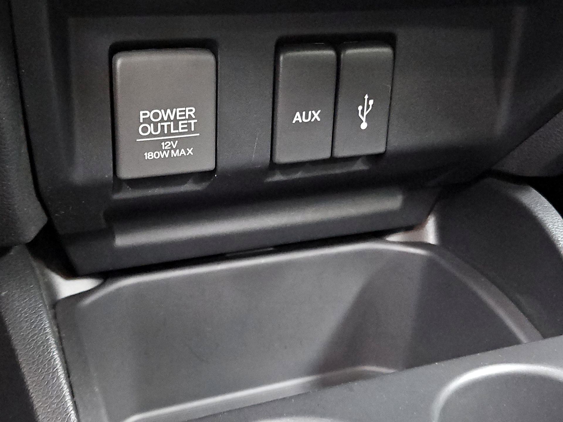 Thumbnail: 2016 Honda Fit - 18