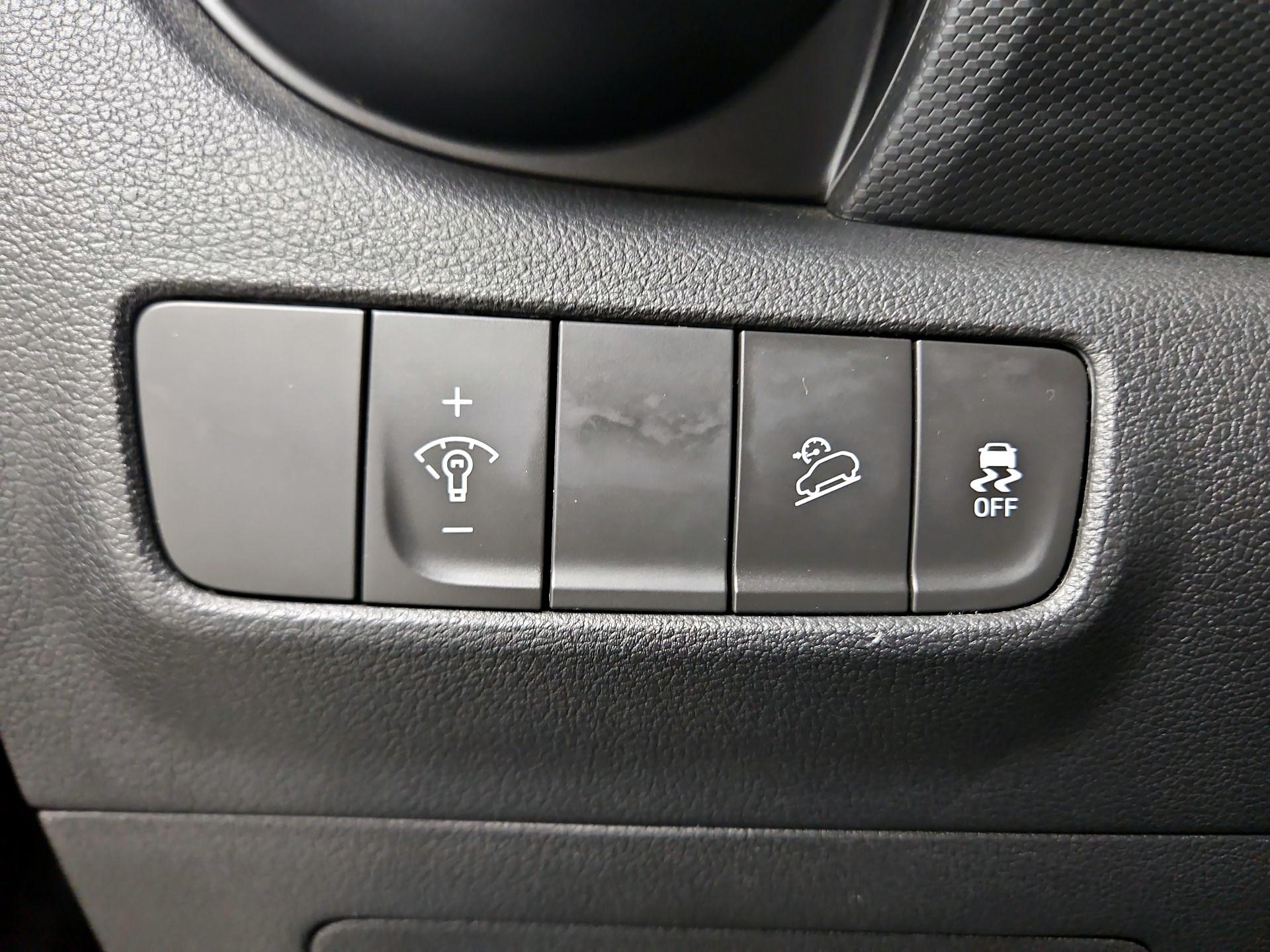 Thumbnail: 2022 Hyundai Kona - 13