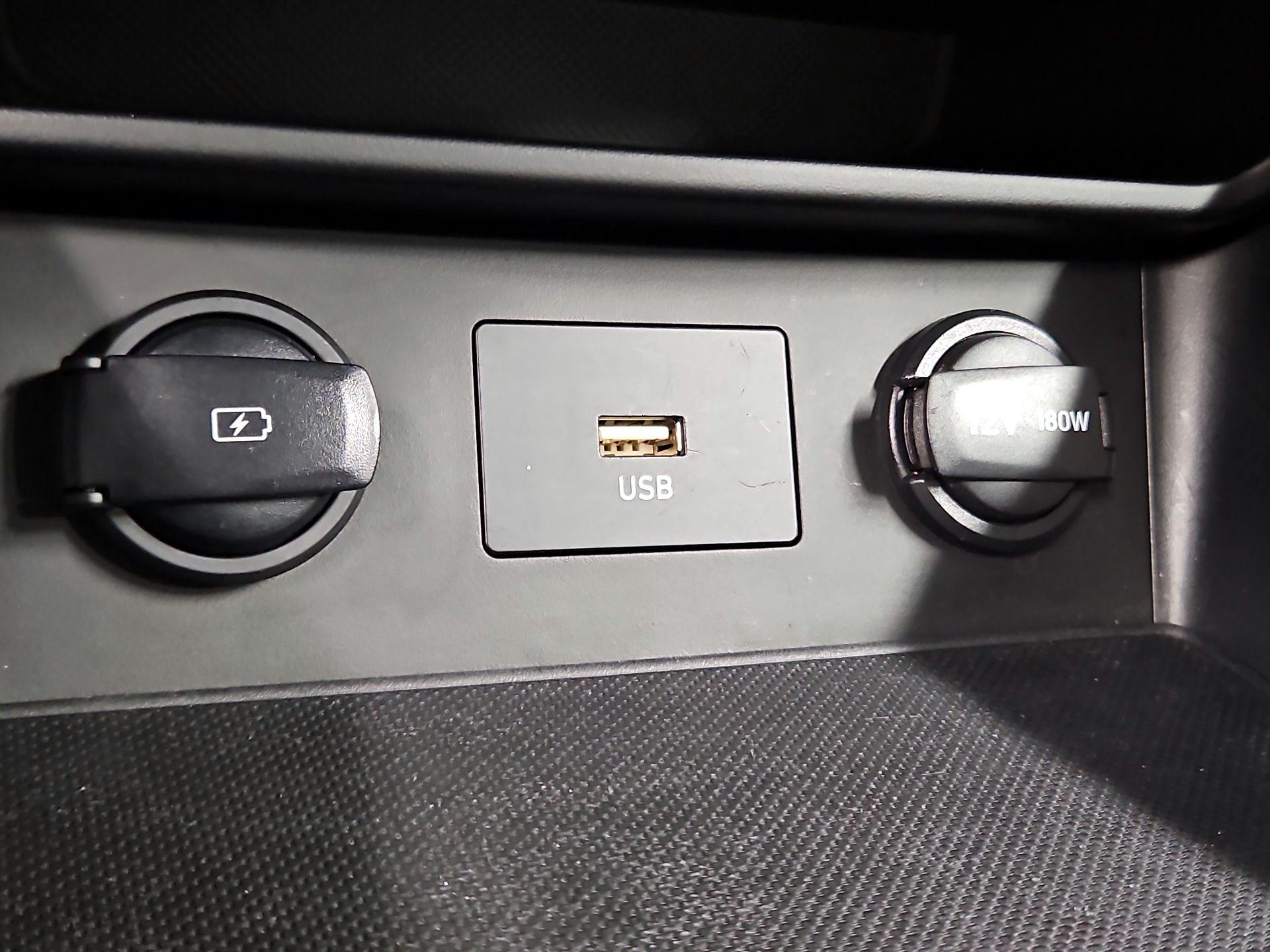 Thumbnail: 2022 Hyundai Kona - 18