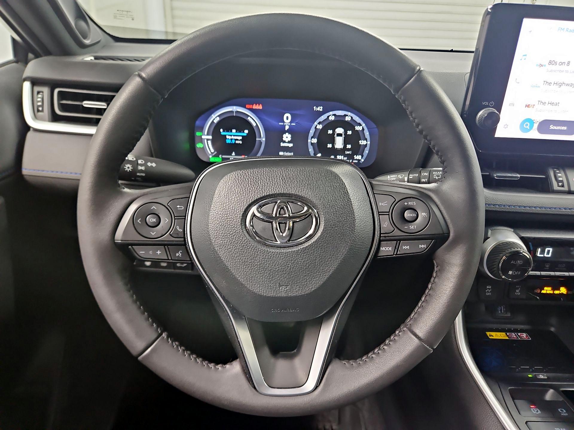 Thumbnail: 2023 Toyota RAV4 - 10