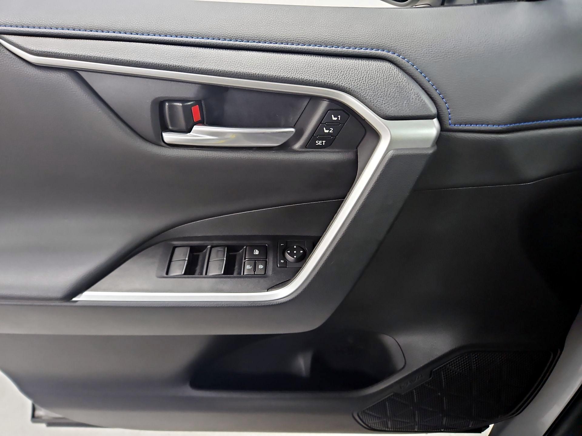 Thumbnail: 2023 Toyota RAV4 - 12