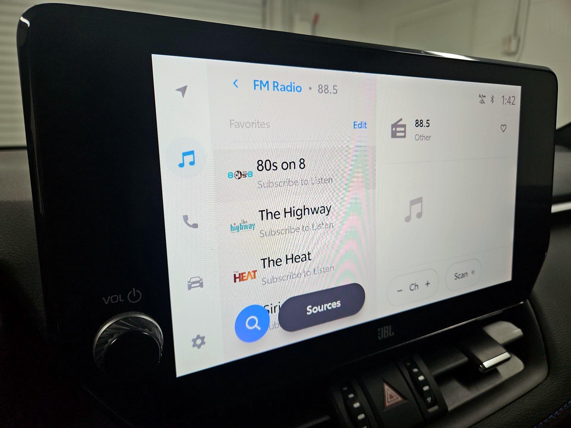 Thumbnail: 2023 Toyota RAV4 - 15