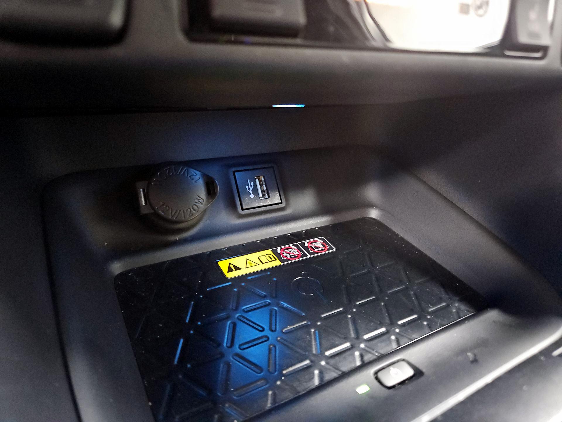 Thumbnail: 2023 Toyota RAV4 - 18