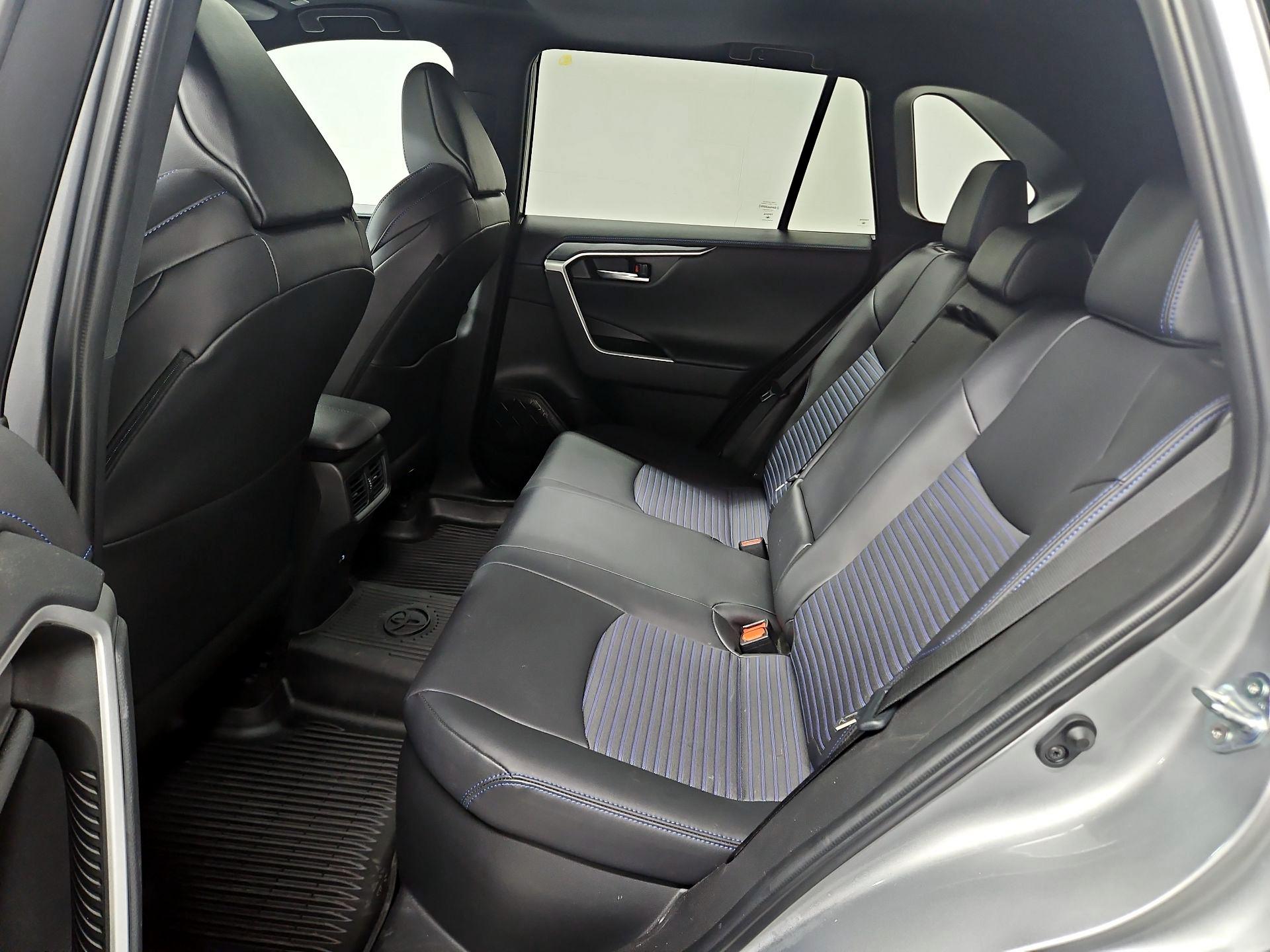 Thumbnail: 2023 Toyota RAV4 - 20