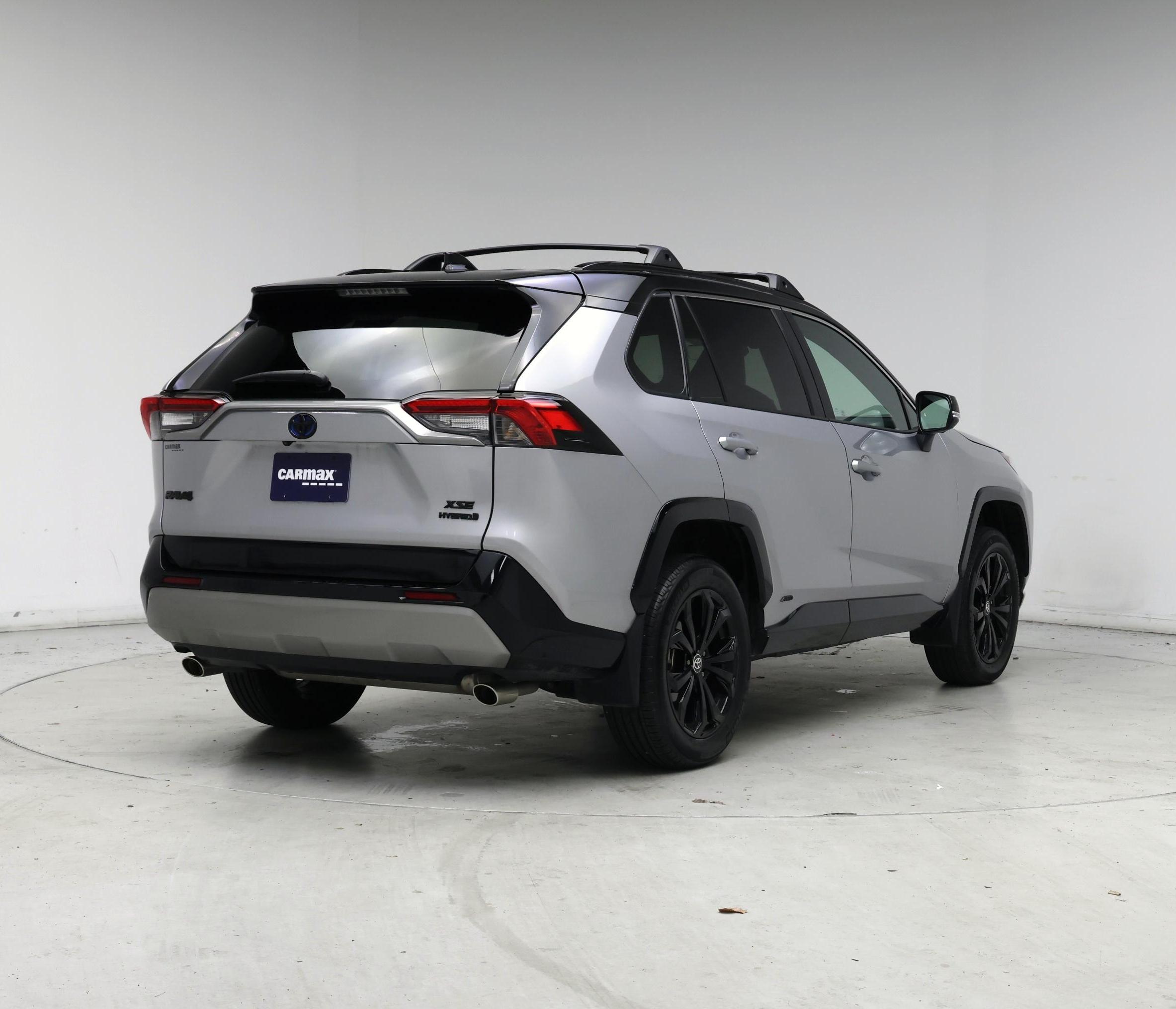 Thumbnail: 2023 Toyota RAV4 - 8