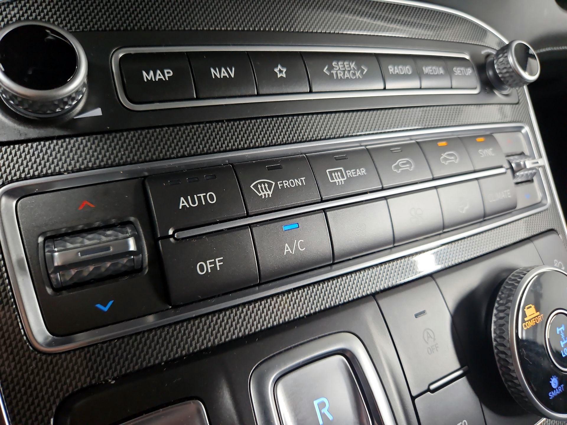 Thumbnail: 2023 Hyundai Santa Fe - 17