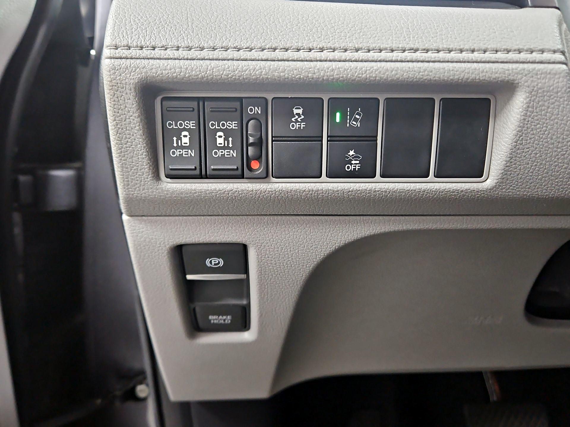 Thumbnail: 2020 Honda Odyssey - 13