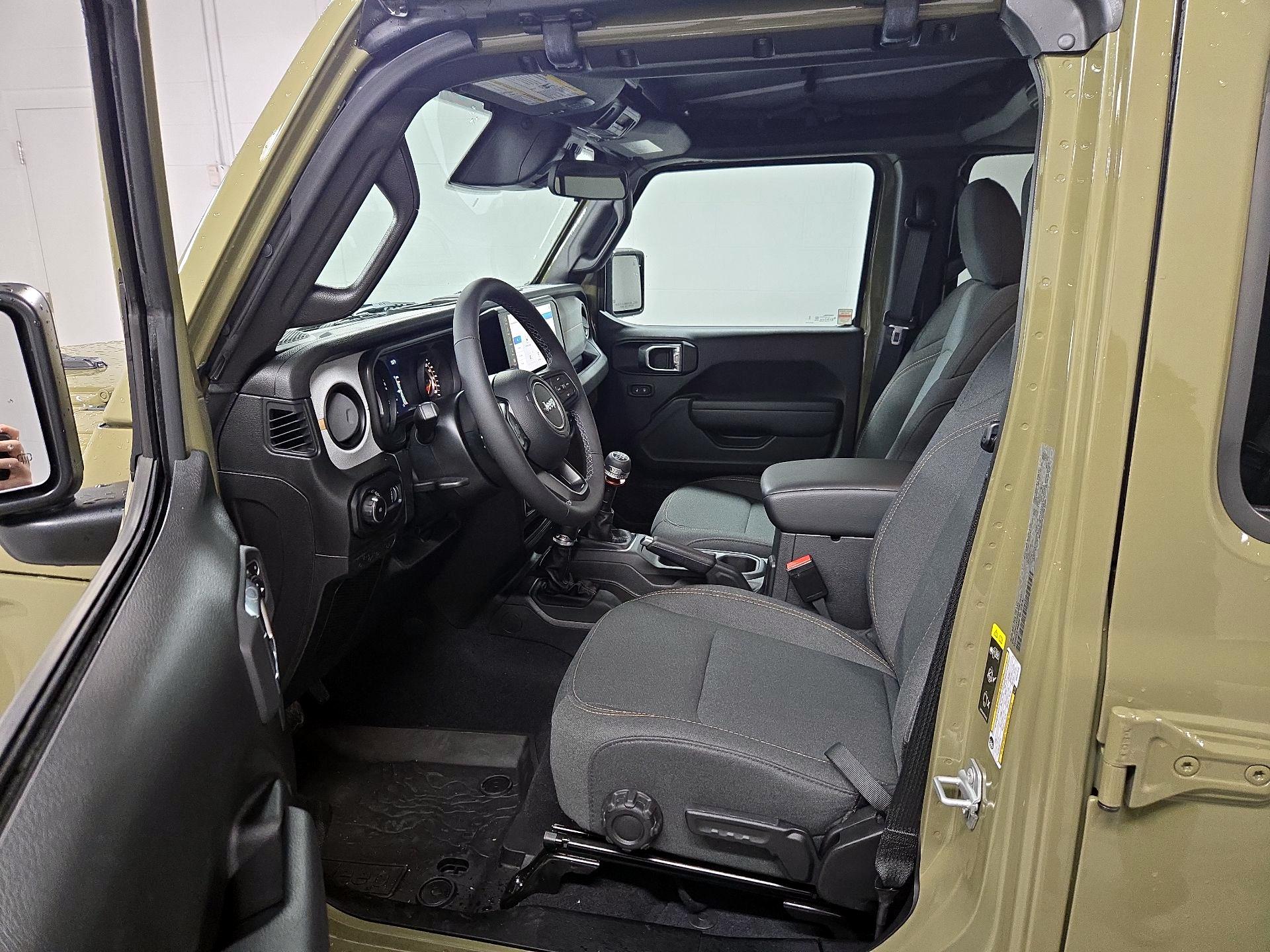 Thumbnail: 2025 Jeep Wrangler - 11