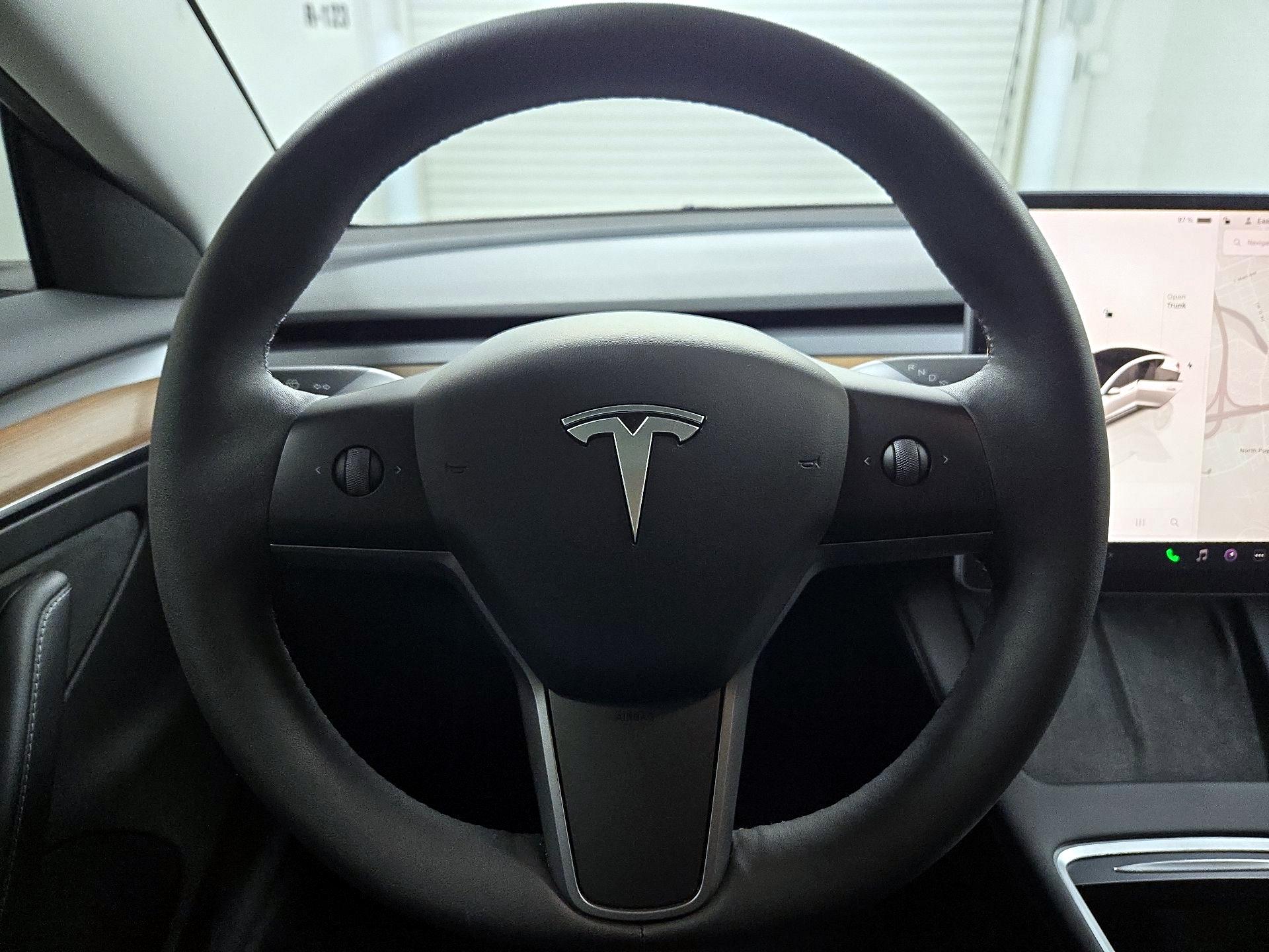 Thumbnail: 2023 Tesla Model 3 - 10