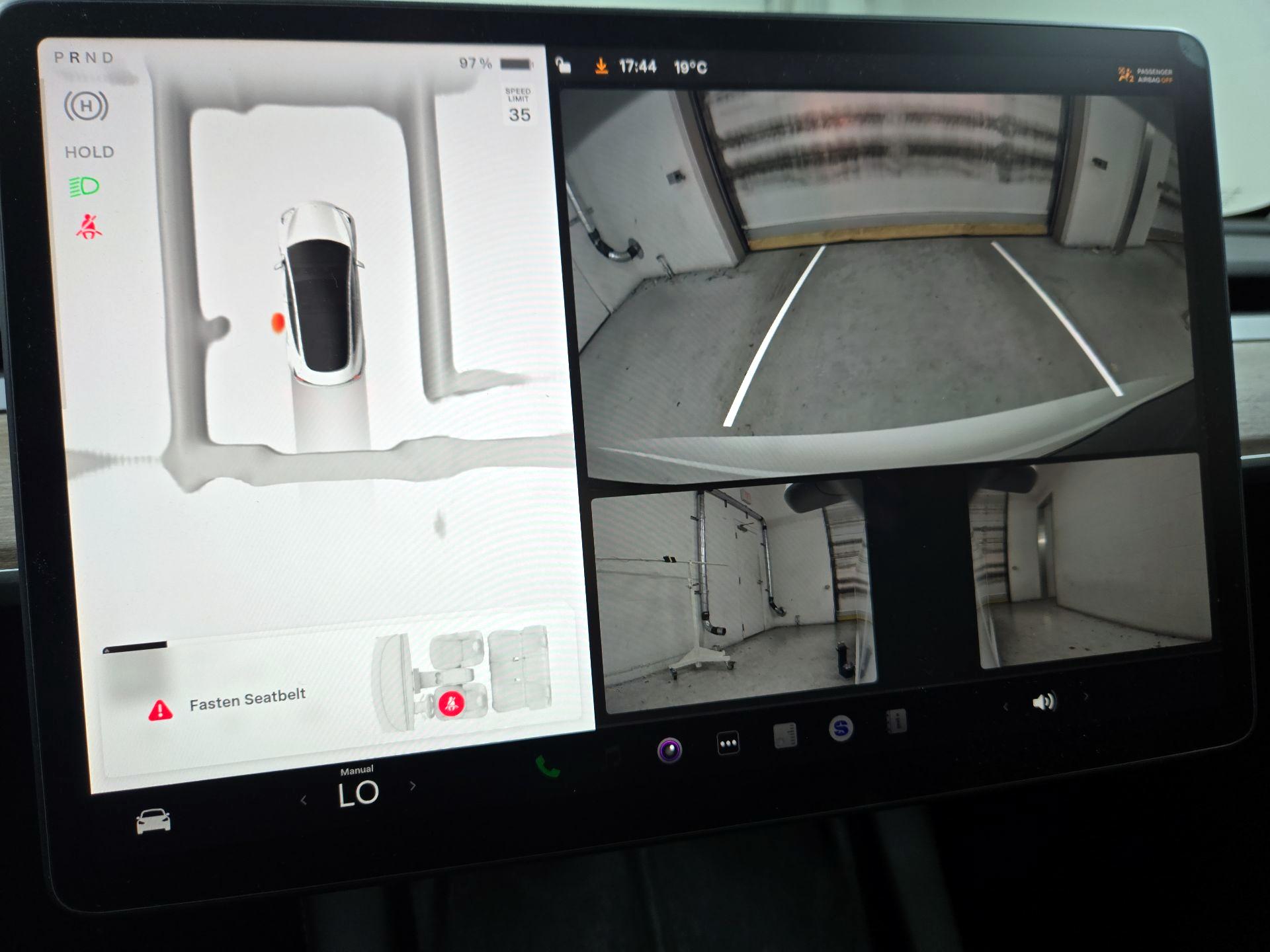 Thumbnail: 2023 Tesla Model 3 - 14